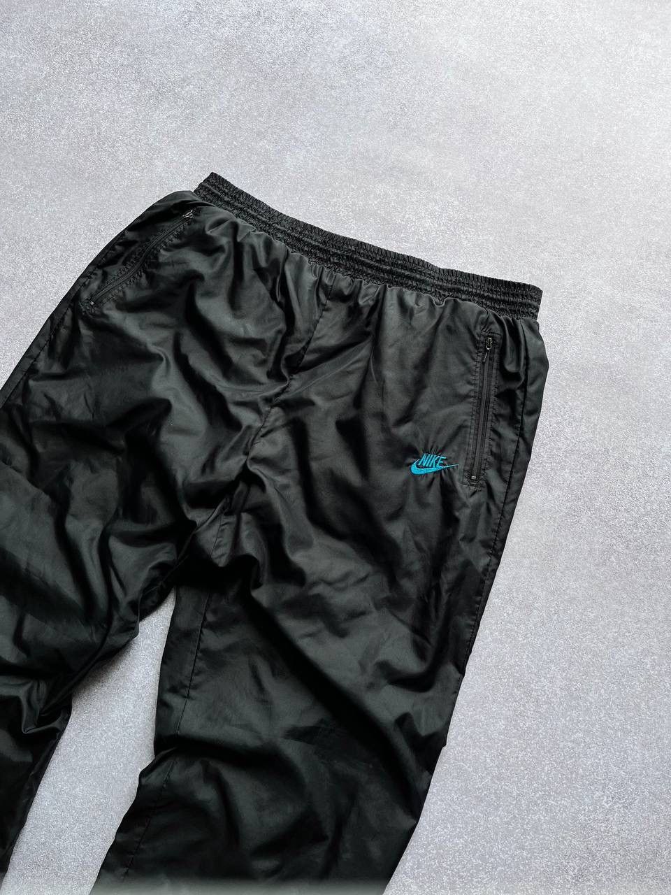 Nike × Vintage Vintage Nike Nylon Black Swoosh Trackpants Y2K L Size US 34 / EU 50 - 3 Thumbnail