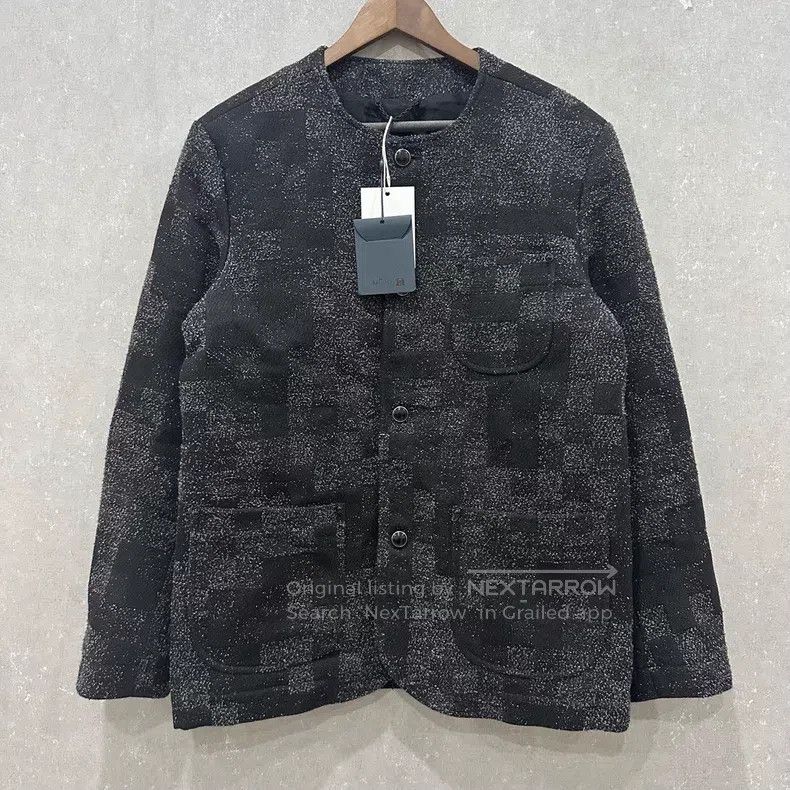 Louis Vuitton Louis Vuitton Full-print crew neck single-breasted long-sl Size US M / EU 48-50 / 2 - 1 Thumbnail