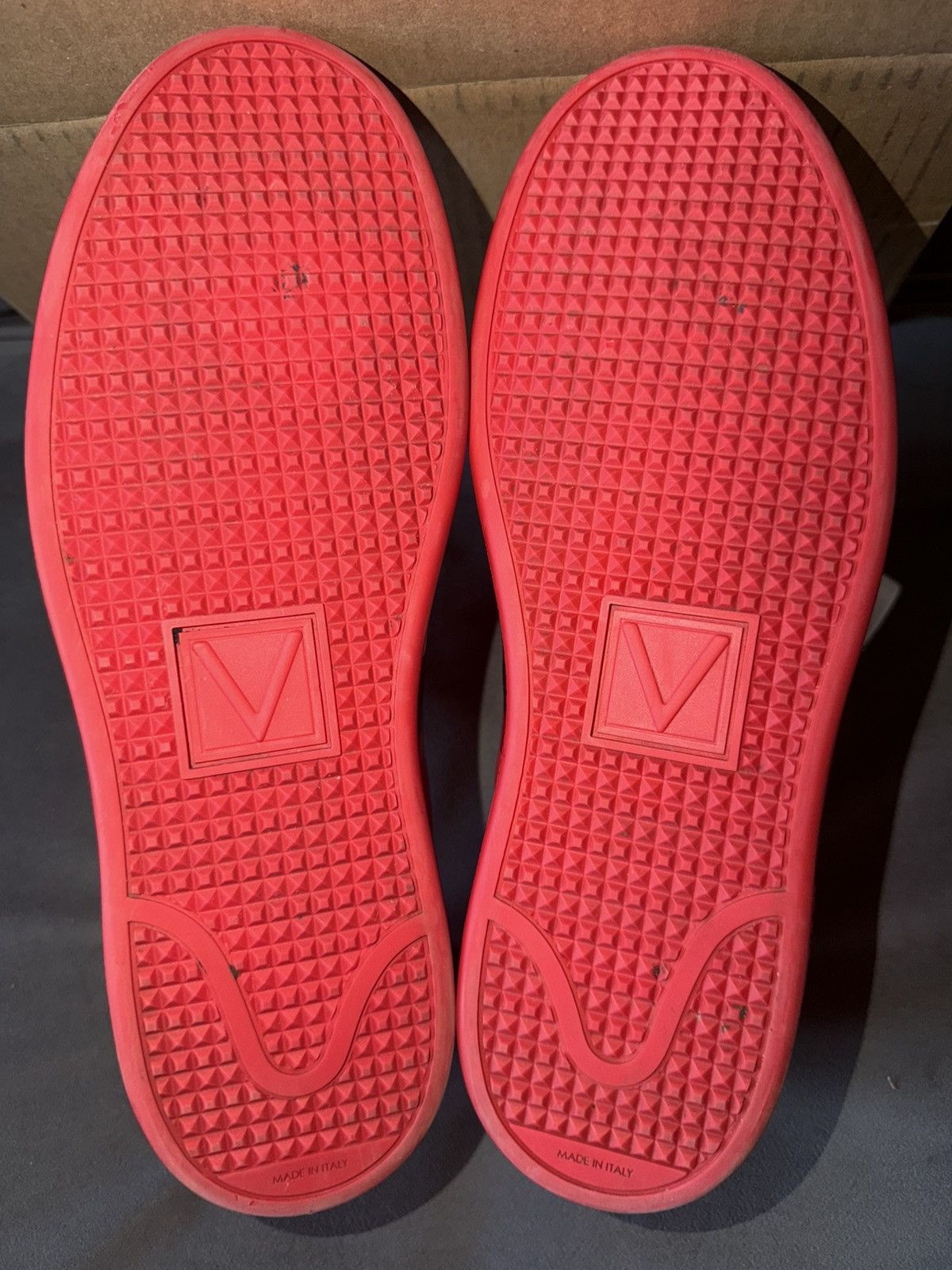 Louis Vuitton Louis Vuitton Red Checkered Front Row Size 8-8.5 US Men’s Size US 8 / EU 41 - 8 Thumbnail