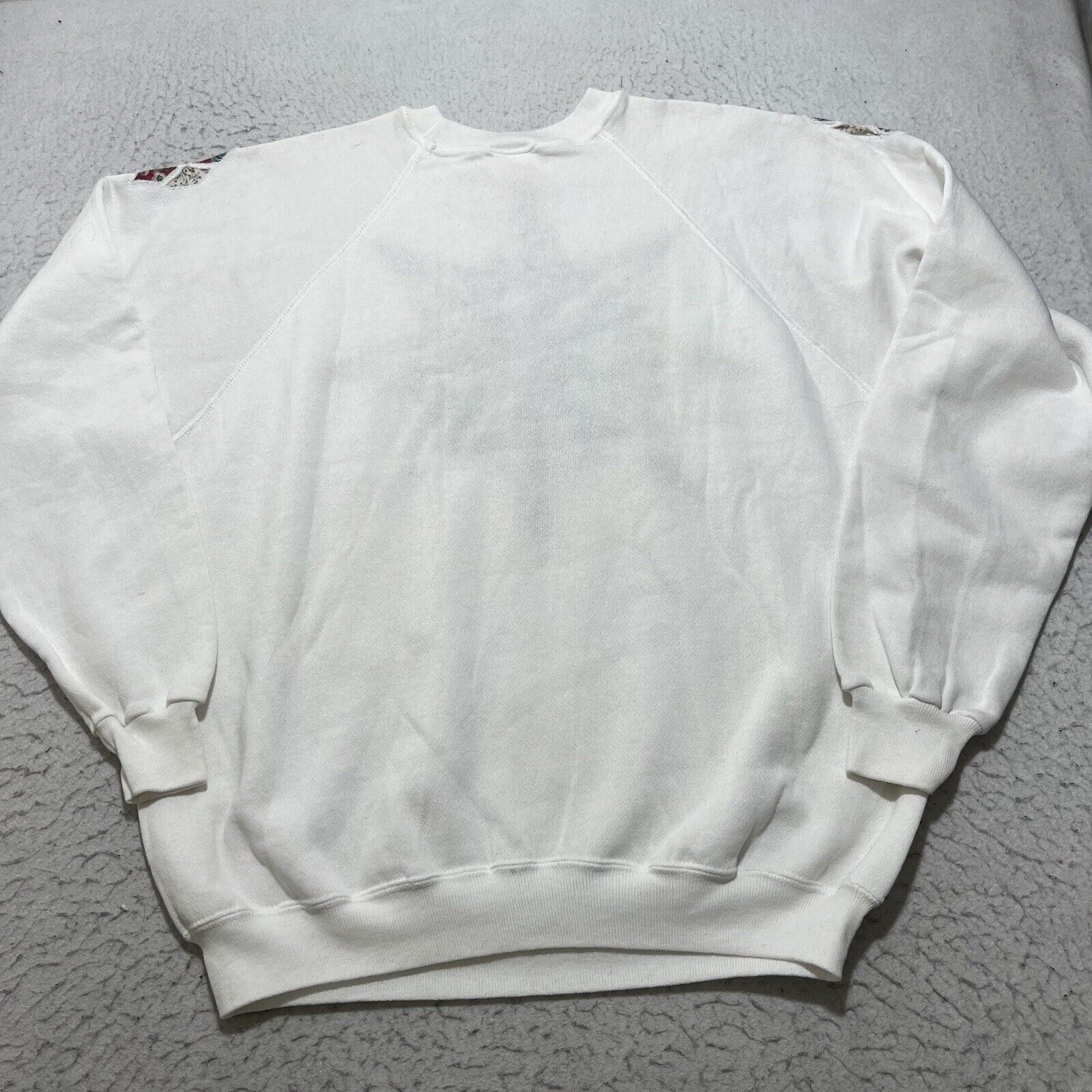Hanes Vintage Hanes Crewneck Sweatshirt Snowflake Embroidery USA Size XL / US 12-14 / IT 48-50 - 10 Thumbnail