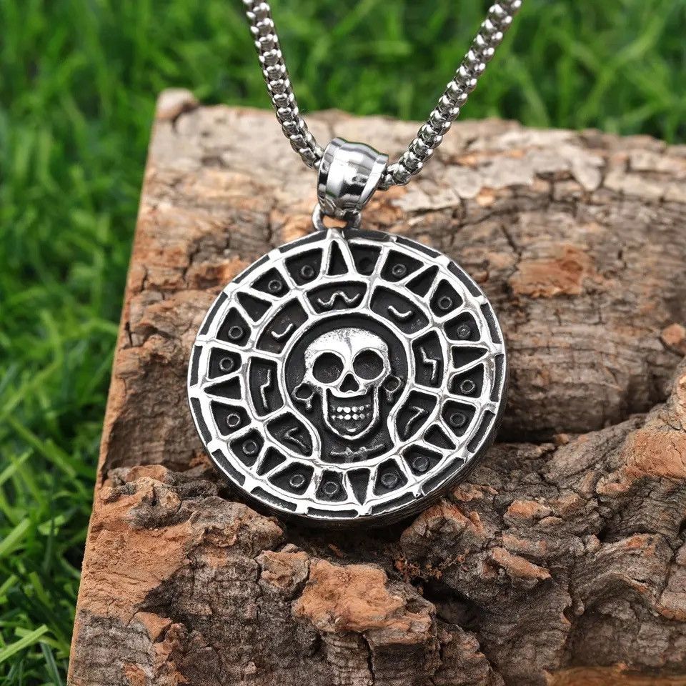 Jewelry Skull Pendant Necklace Size ONE SIZE - 1 Thumbnail