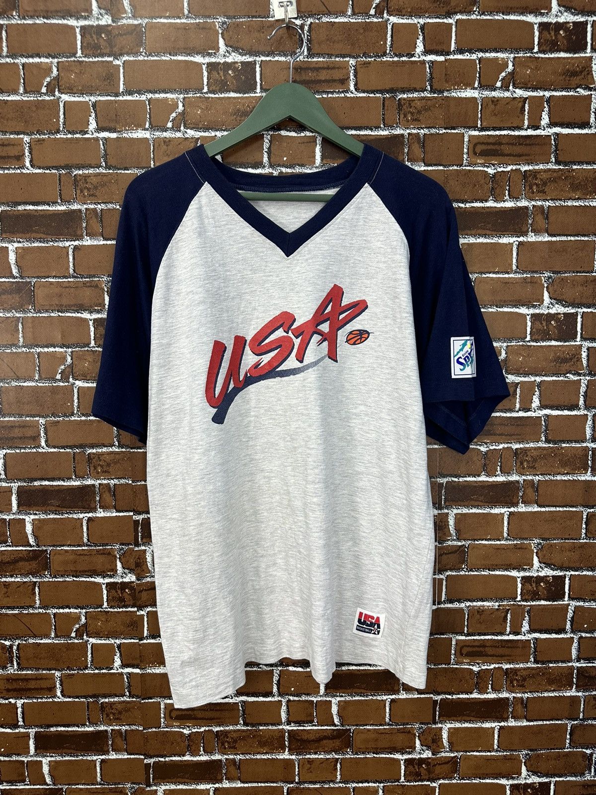 NBA Vintage USA Basketball Team Single Stitch Tshirt A961 Size US L / EU 52-54 / 3 - 1 Thumbnail