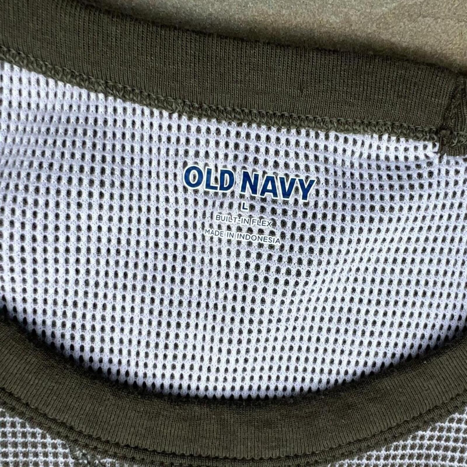 Old Navy 2 Tone Olive Green/Waffle Knit Thermal Size US L / EU 52-54 / 3 - 3 Thumbnail