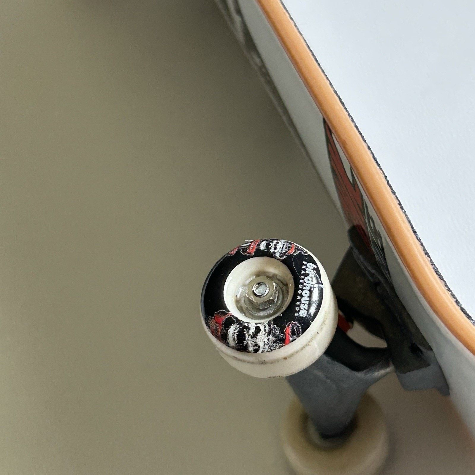 Vintage Tony Hawk Birdhouse Tech Deck Hand Board 10.5" Birdhouse Art Size ONE SIZE - 3 Thumbnail