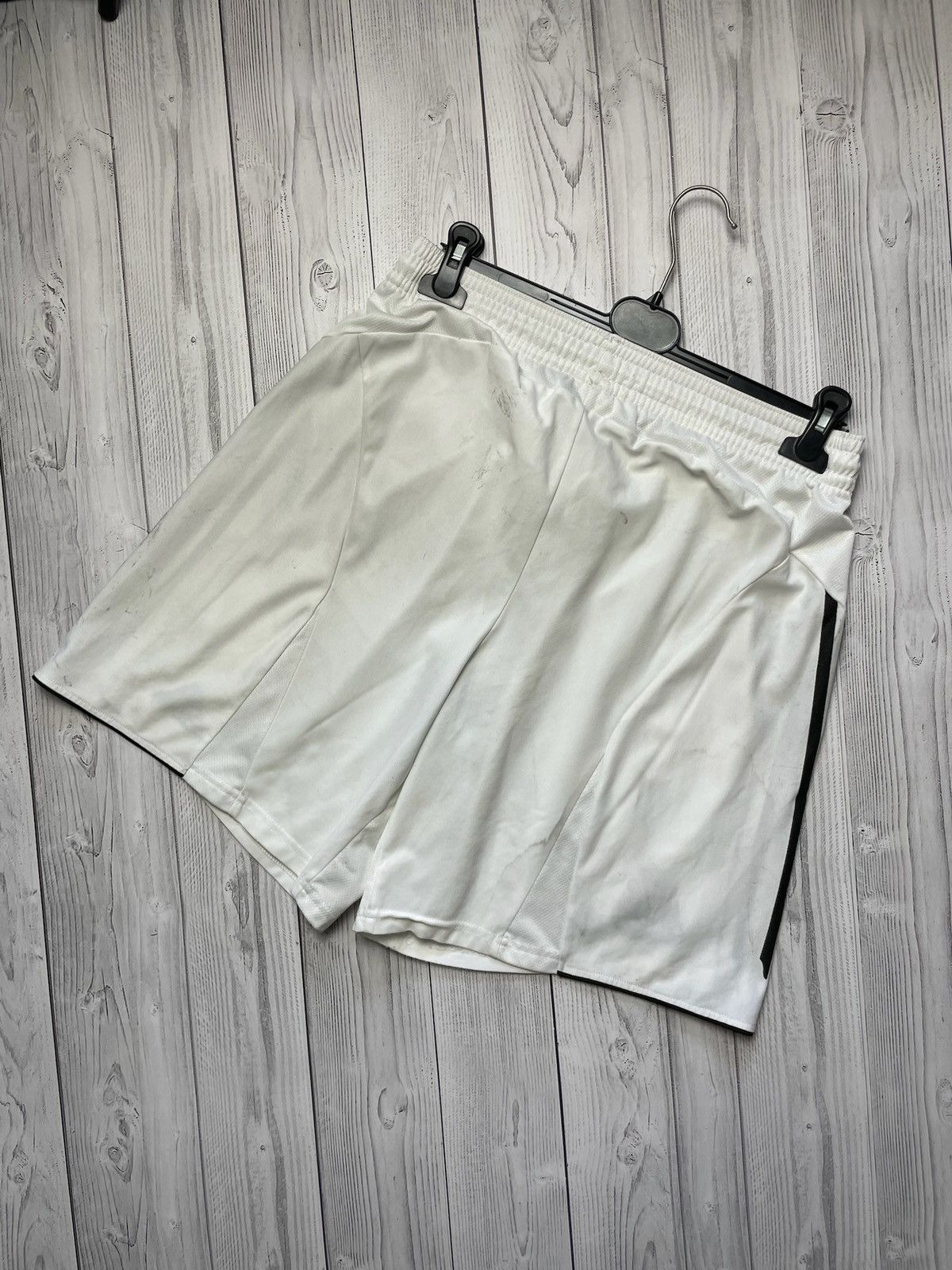 Adidas × Vintage Vintage adidas New Castle United soccer shorts size XL Size US 36 / EU 52 - 11 Thumbnail