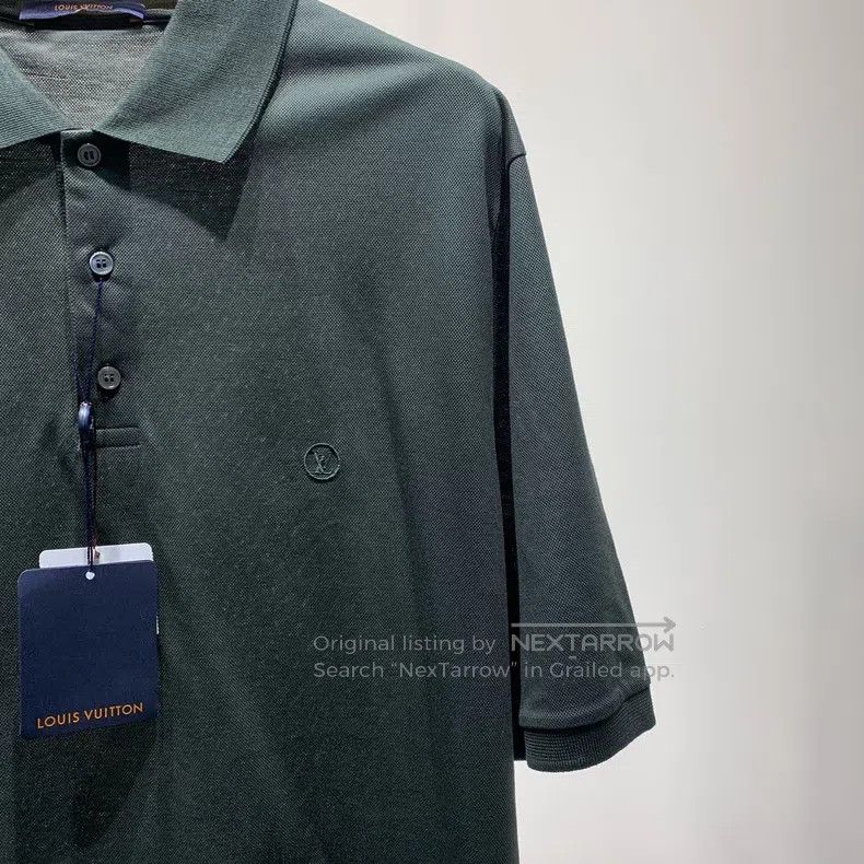 Louis Vuitton Louis Vuitton size 5l Solid Micro Logo Cotton Short Sleeve Size US M / EU 48-50 / 2 - 6 Thumbnail