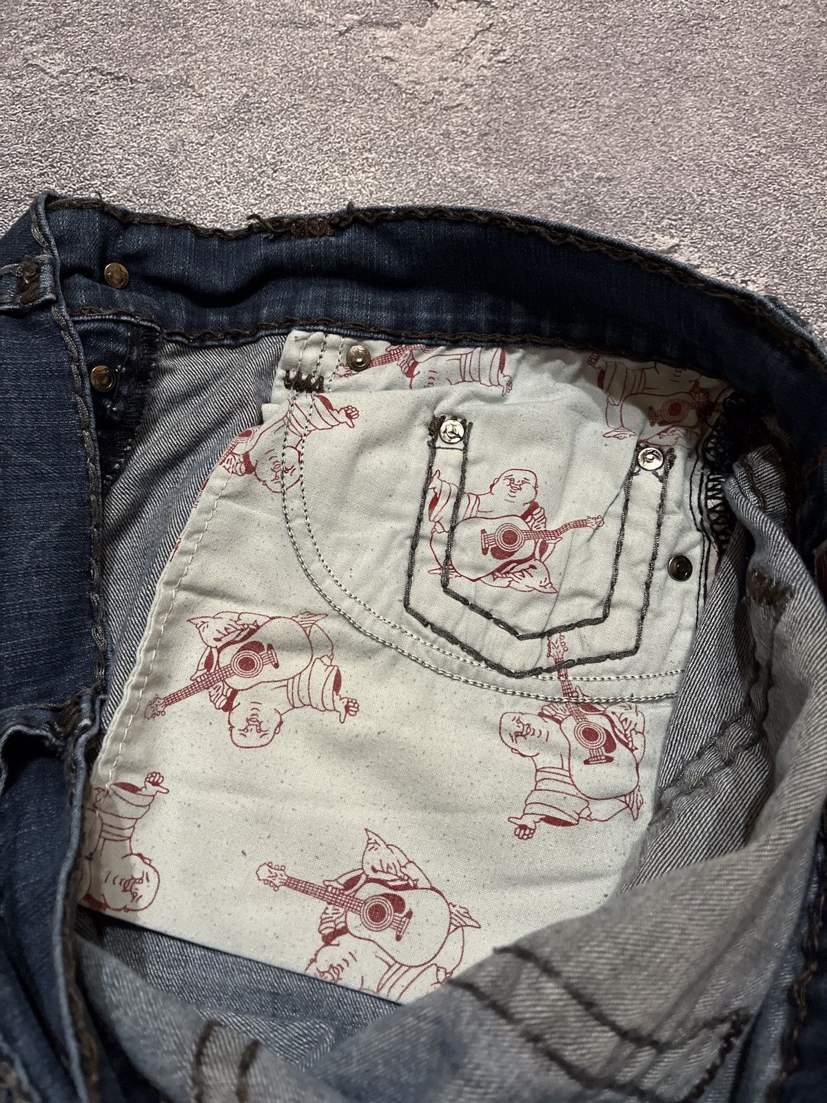 True Religion × Vintage Vintage True Religion Faded American Denim Baggy Hype Jeans Size US 38 / EU 54 - 10 Thumbnail