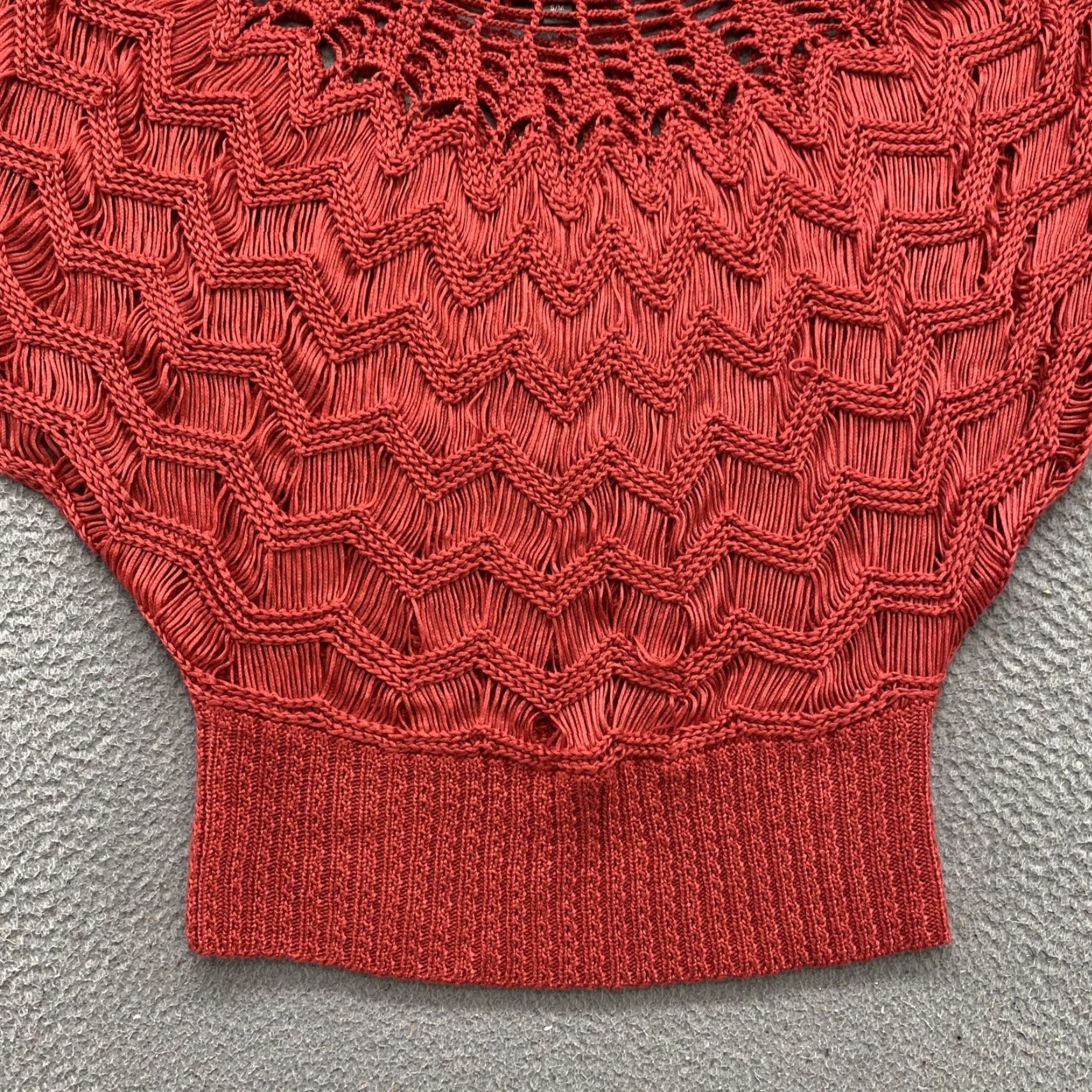 Vintage Roz & Ali Women’s Lace Top Red Unlined Acrylic Blouse Small/Medium Short Sleeve Pullover Casual Shirt Size M / US 6-8 / IT 42-44 - 2 Thumbnail