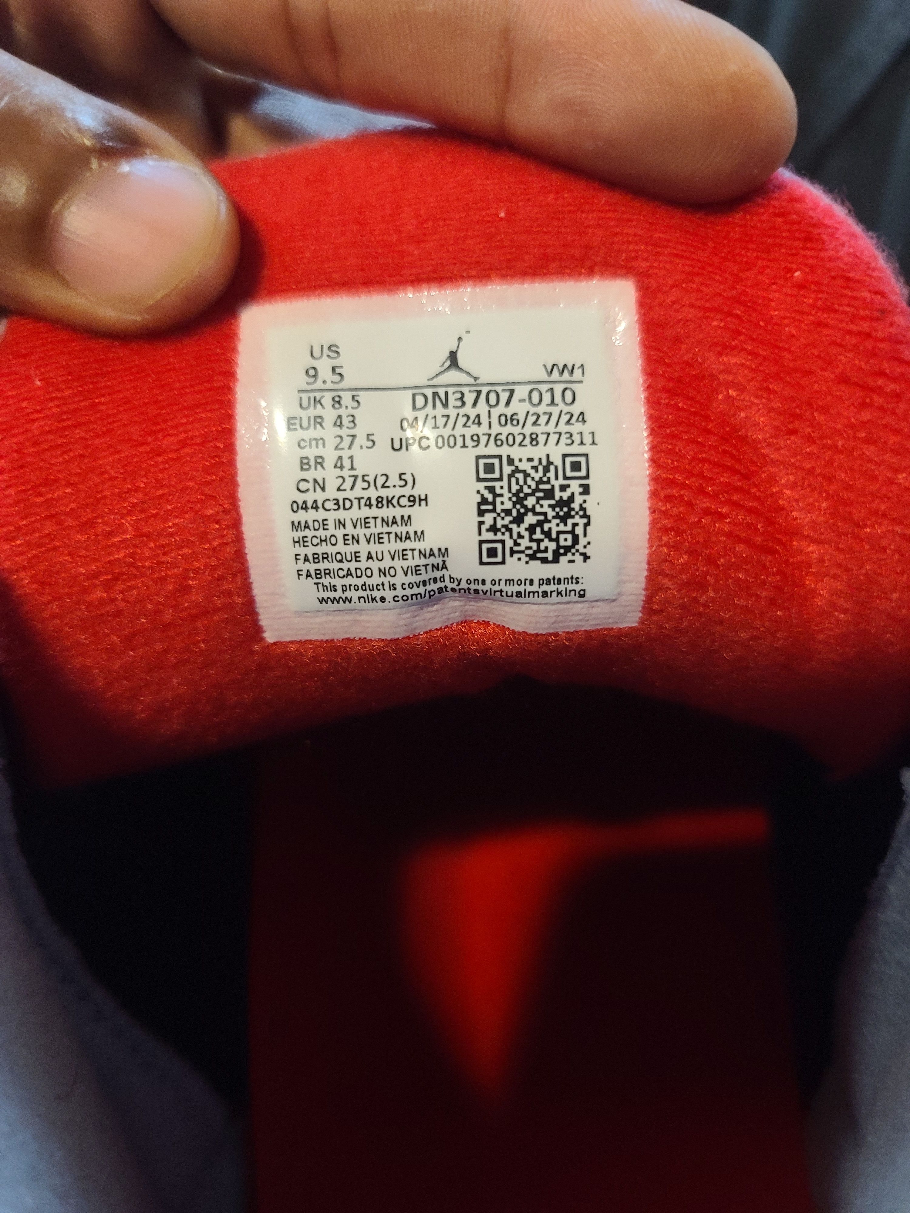 Jordan Brand Black Cement 3s Size US 9.5 / EU 42-43 - 5 Thumbnail