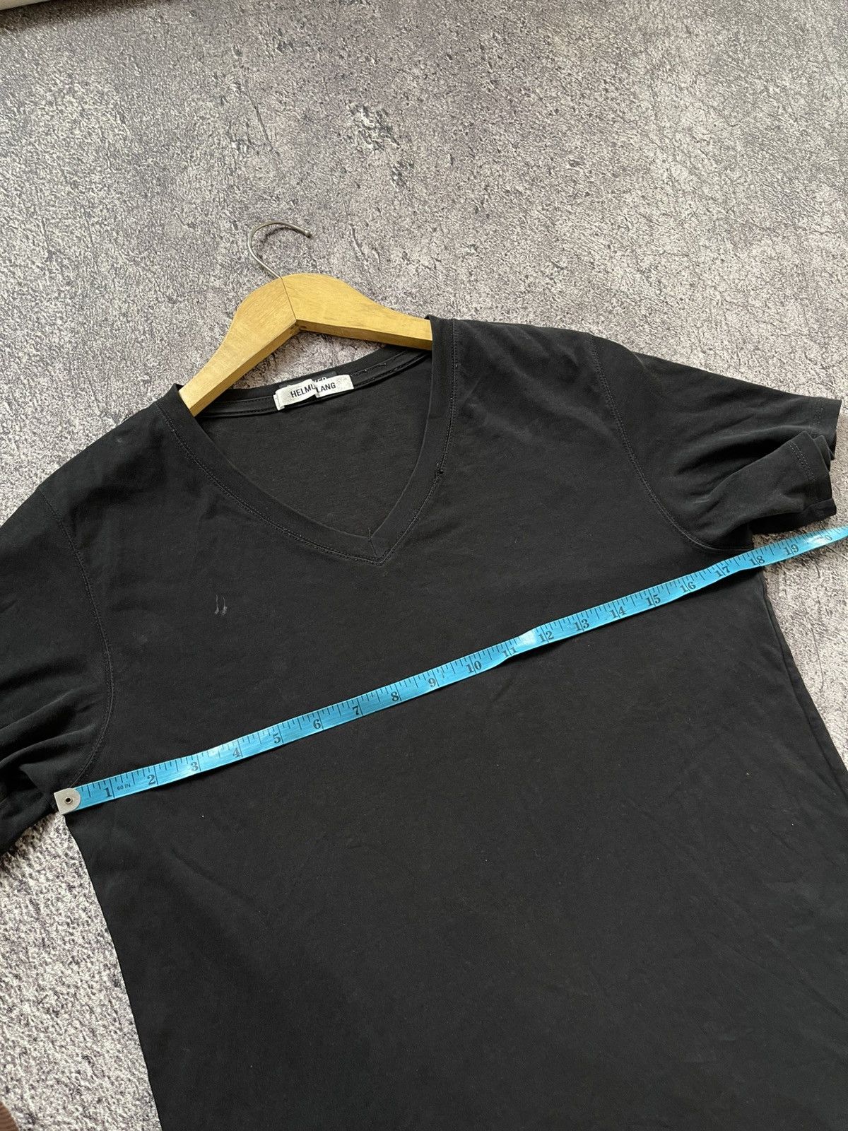 Helmut Lang Hulmut Lang vneck basic black tshirt Size US M / EU 48-50 / 2 - 8 Thumbnail