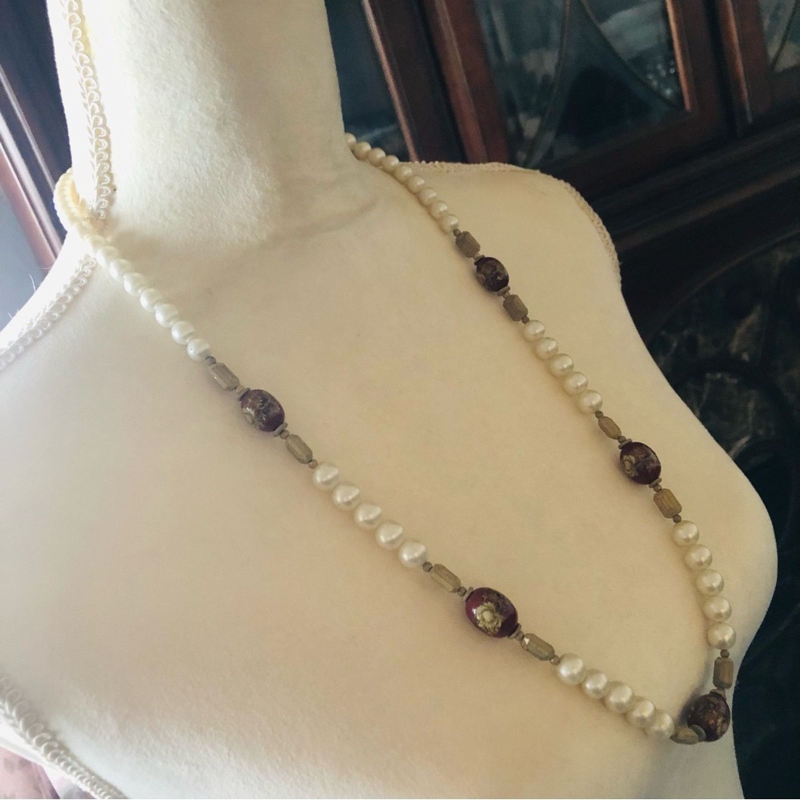 Vintage Vintage oval cloisonné white pearl bead necklace Size ONE SIZE - 3 Thumbnail