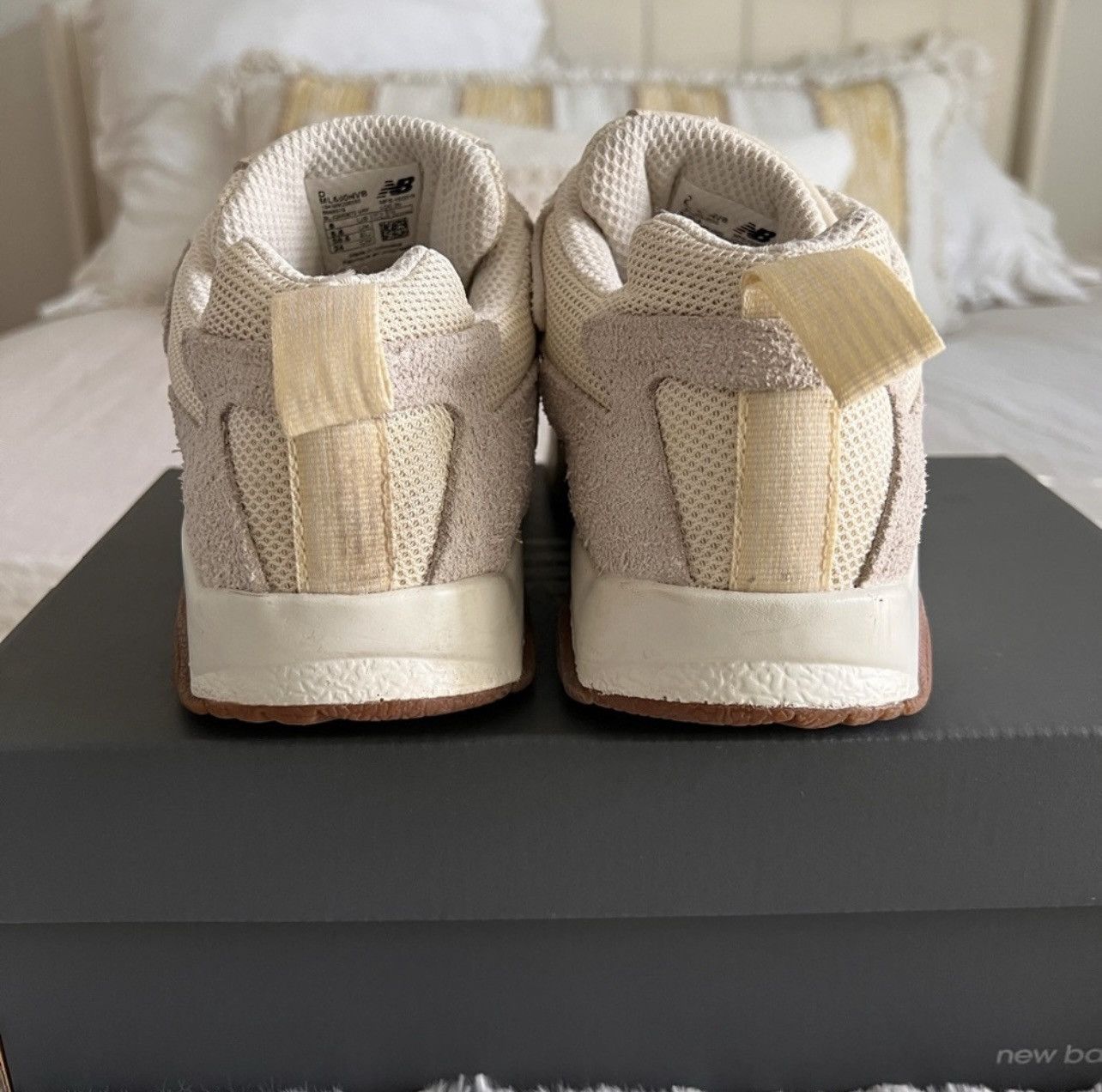New Balance × No Vacancy Inn New Balance x No Vacancy Inn Suede Sneakers Size US 6 / EU 39 - 8 Thumbnail