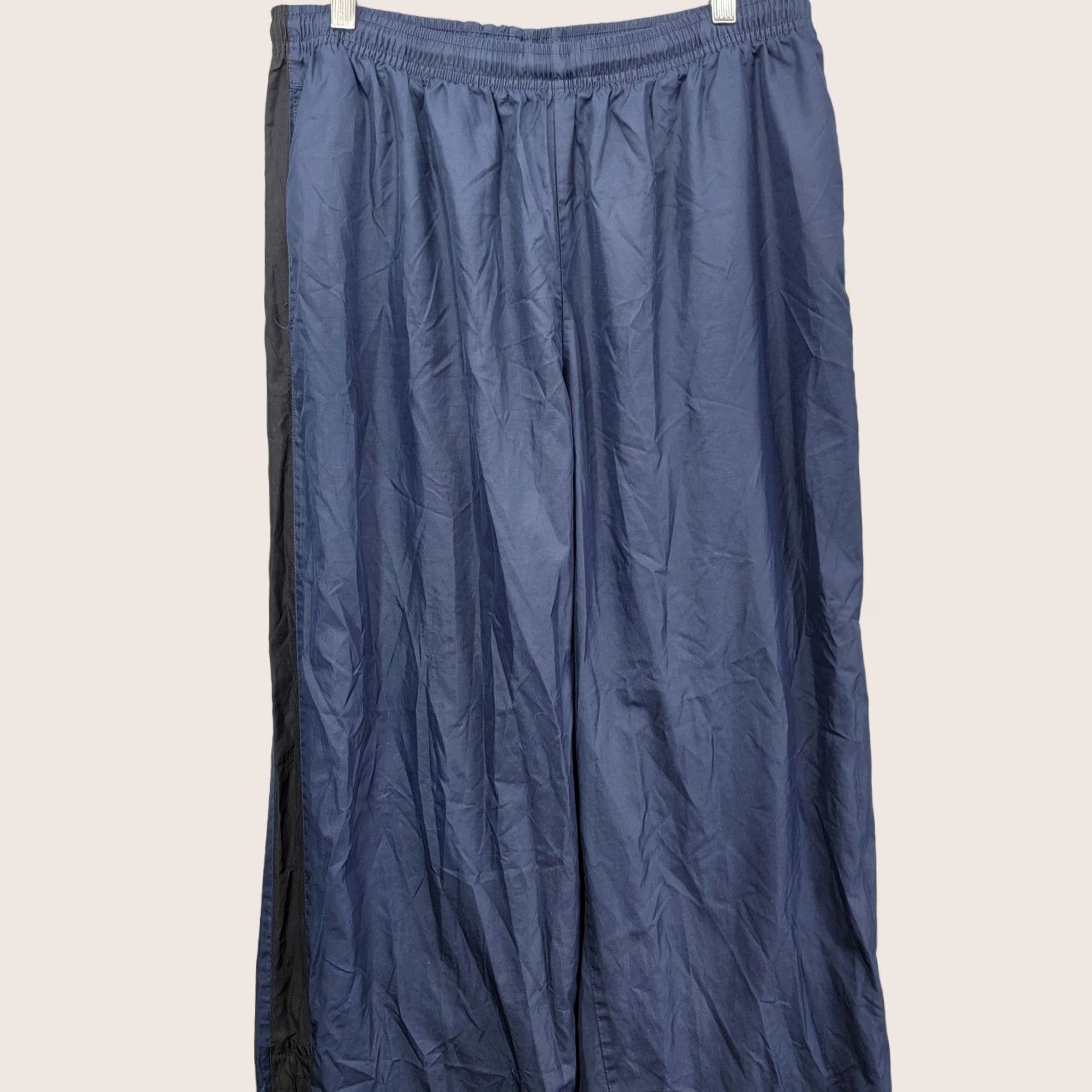 Nike VINTAGE Nike Track Pants Mens XL Blue Black Striped Windbreaker 90s Y2K spellout Size US 36 / EU 52 - 1 Thumbnail