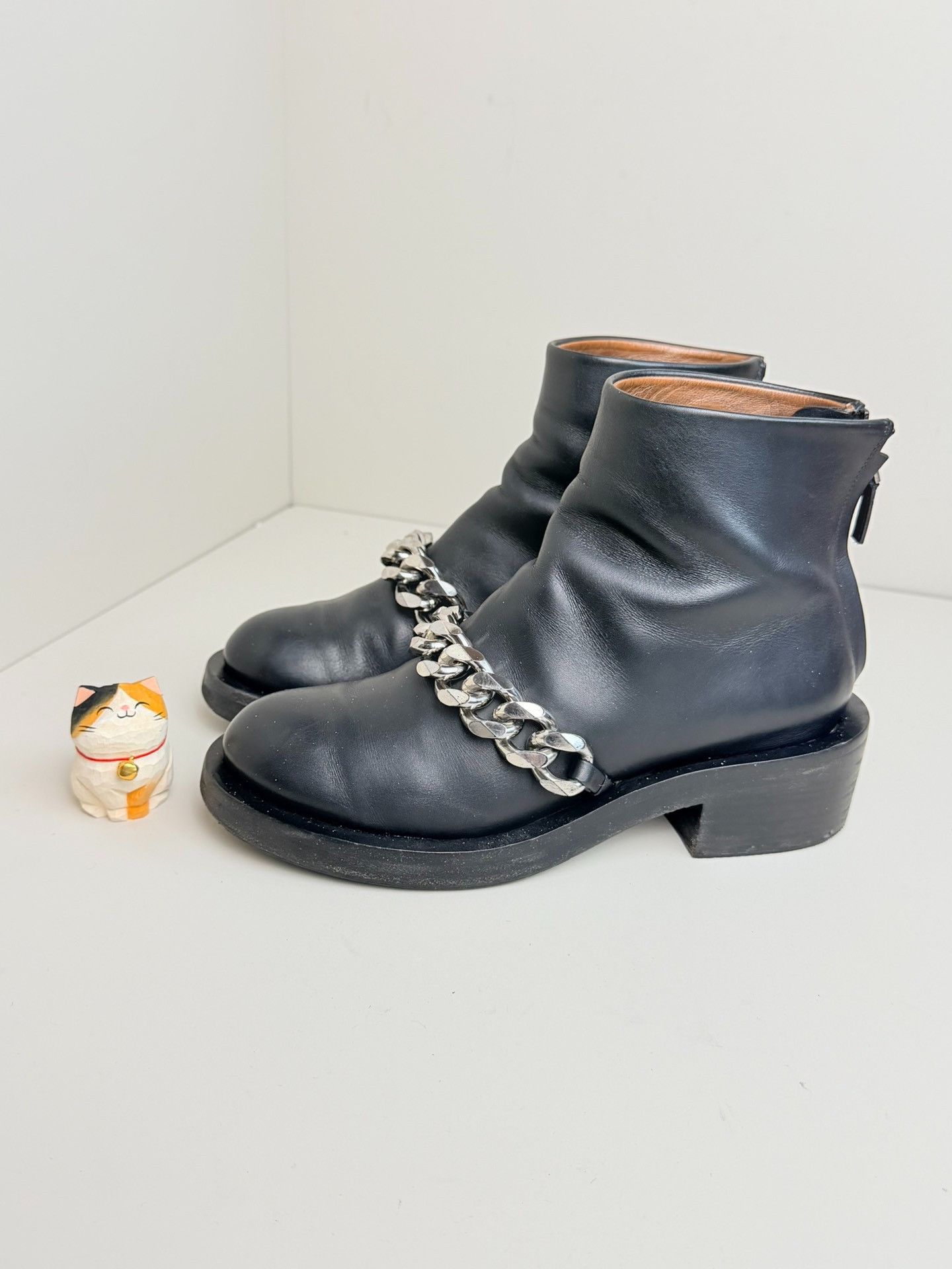 Givenchy Givenchy Black Boots us_7-5 Women Size US 7.5 / IT 37.5 - 1 Thumbnail