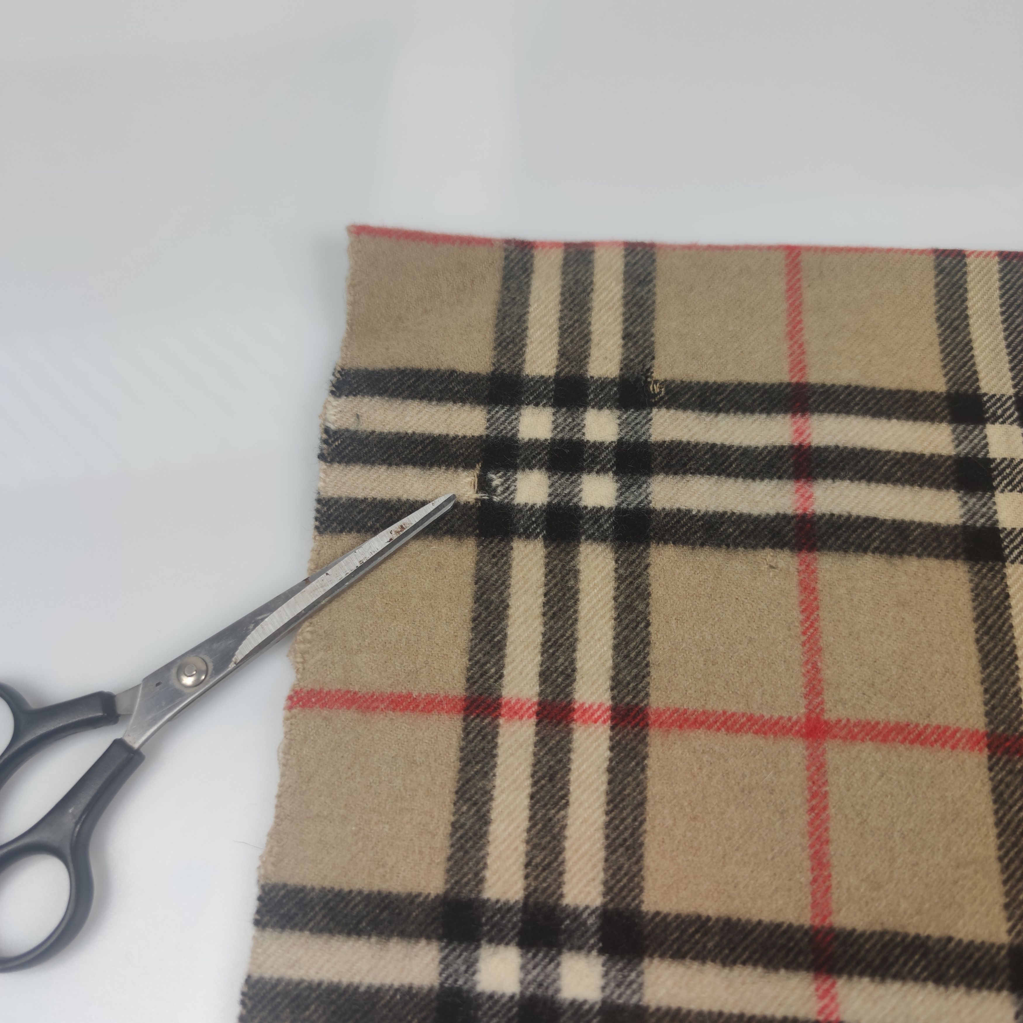 Burberry Burberry Nova Check Scarf/Muffler/Cashmere S434 Size ONE SIZE - 7 Thumbnail