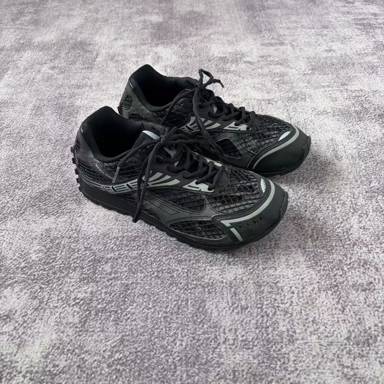 Bottega Veneta Bottega Veneta Orbit Sneaker Black Size US 10 / EU 43 - 1 Thumbnail
