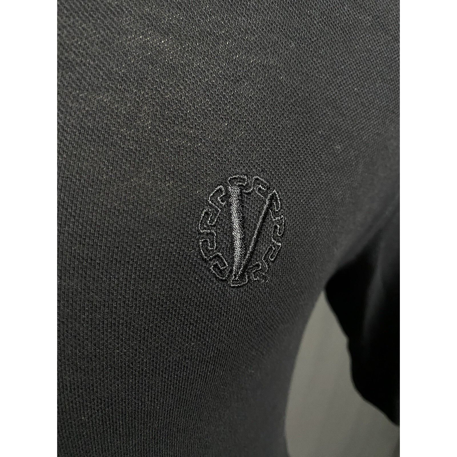 Versace Vesace Small Logo VTG Men's Black Polo T-Shirt Size S-M Size US M / EU 48-50 / 2 - 9 Thumbnail