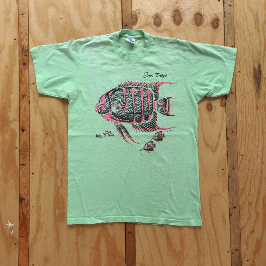 Vintage Vintage San Diego Fish Art Neon Single Stitch Shirt Faded XL Size US XL / EU 56 / 4 - 1 Thumbnail