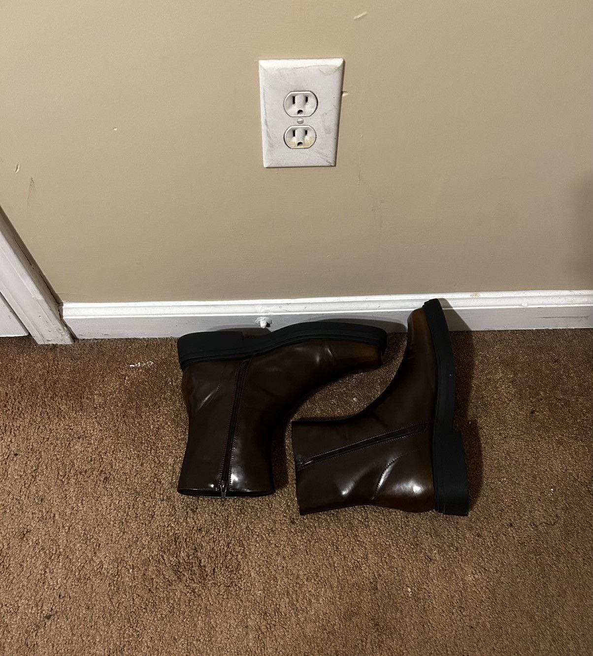 Other Chelsea Boots Size US 10 / EU 43 - 2 Thumbnail