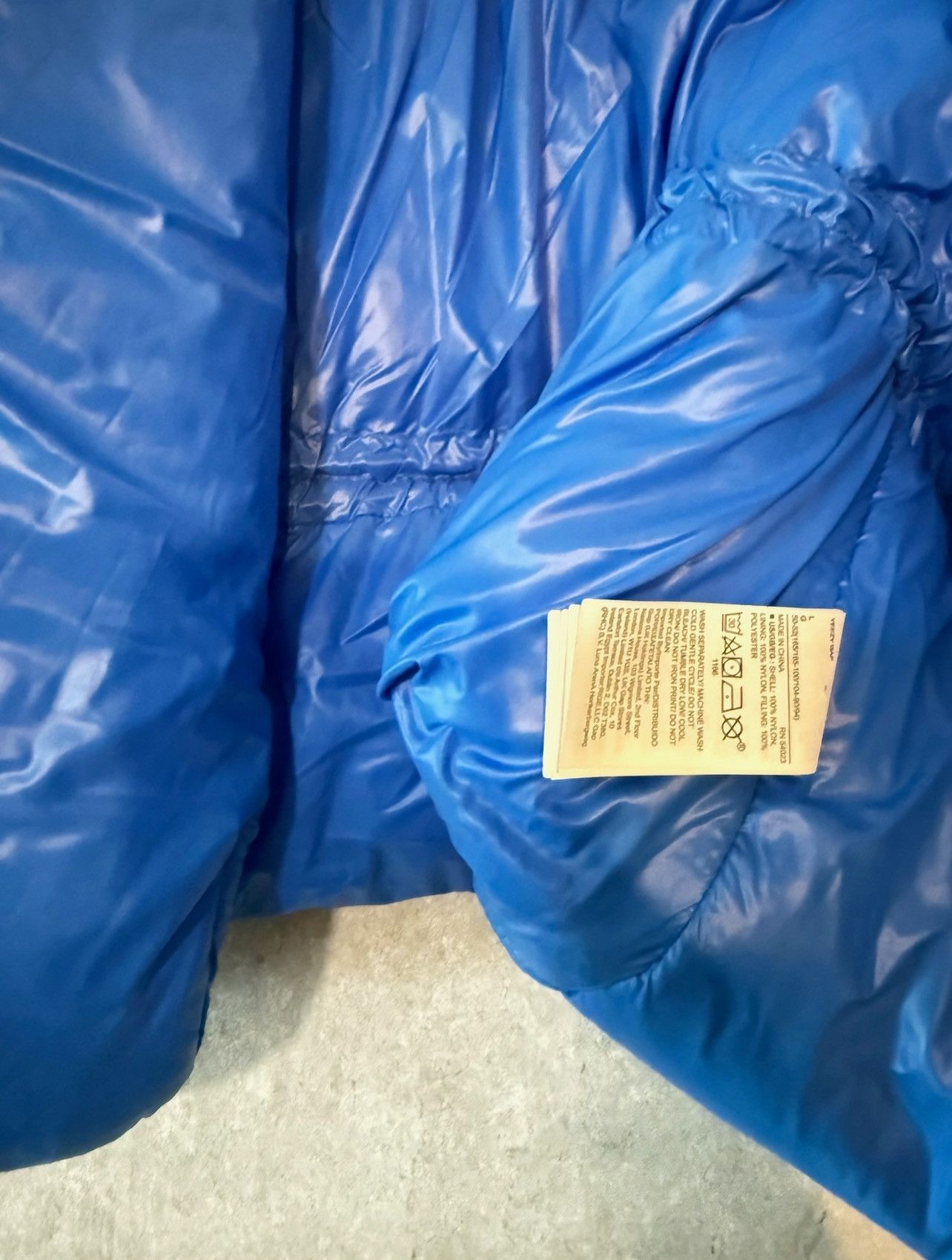 Gap YZY GAP Puffer (Blue) Size US L / EU 52-54 / 3 - 3 Thumbnail