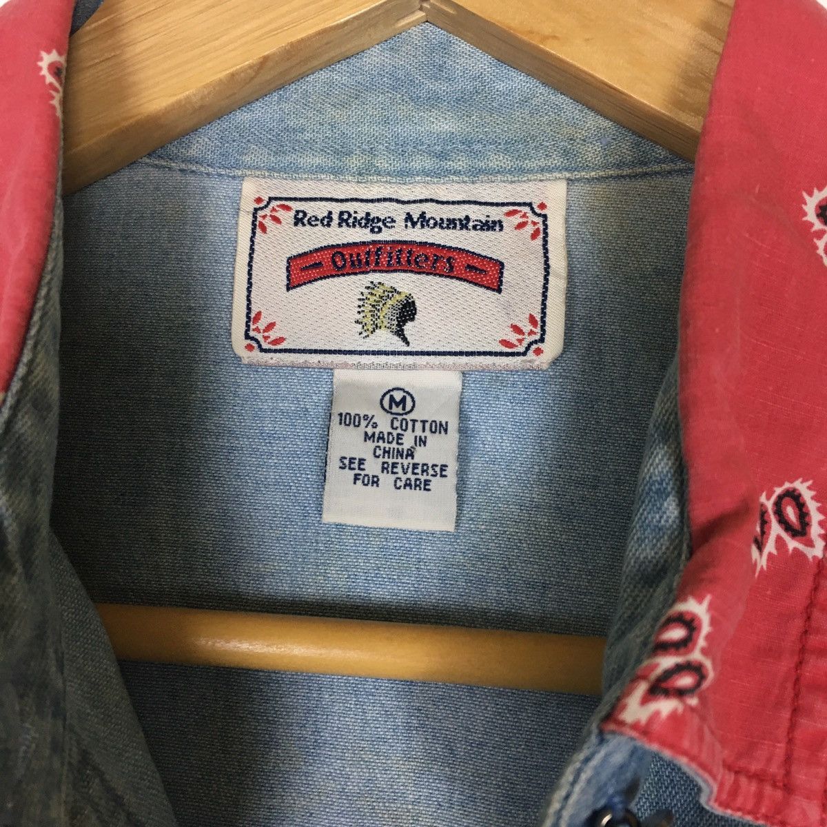 American Eagle Outfitters Vintage Red Ridge Mountain Outfitters Sleeveless Size US M / EU 48-50 / 2 - 8 Thumbnail