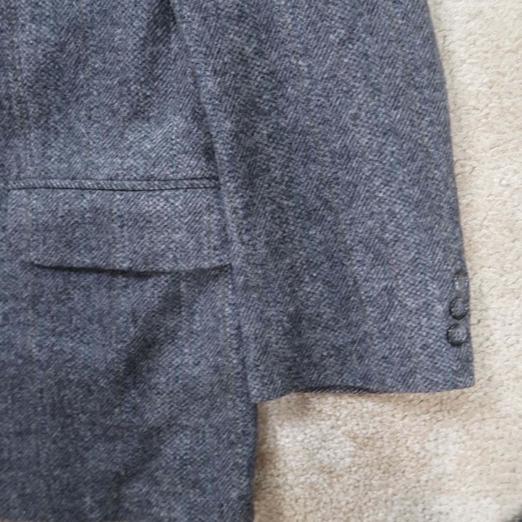 Vintage Heather and Tweed Blazer Jacket Men 44 Regular Gray 2 Button Single-Breasted Wool Tweed Vintage Jacket Blazer Mens Size 44R - 3 Thumbnail