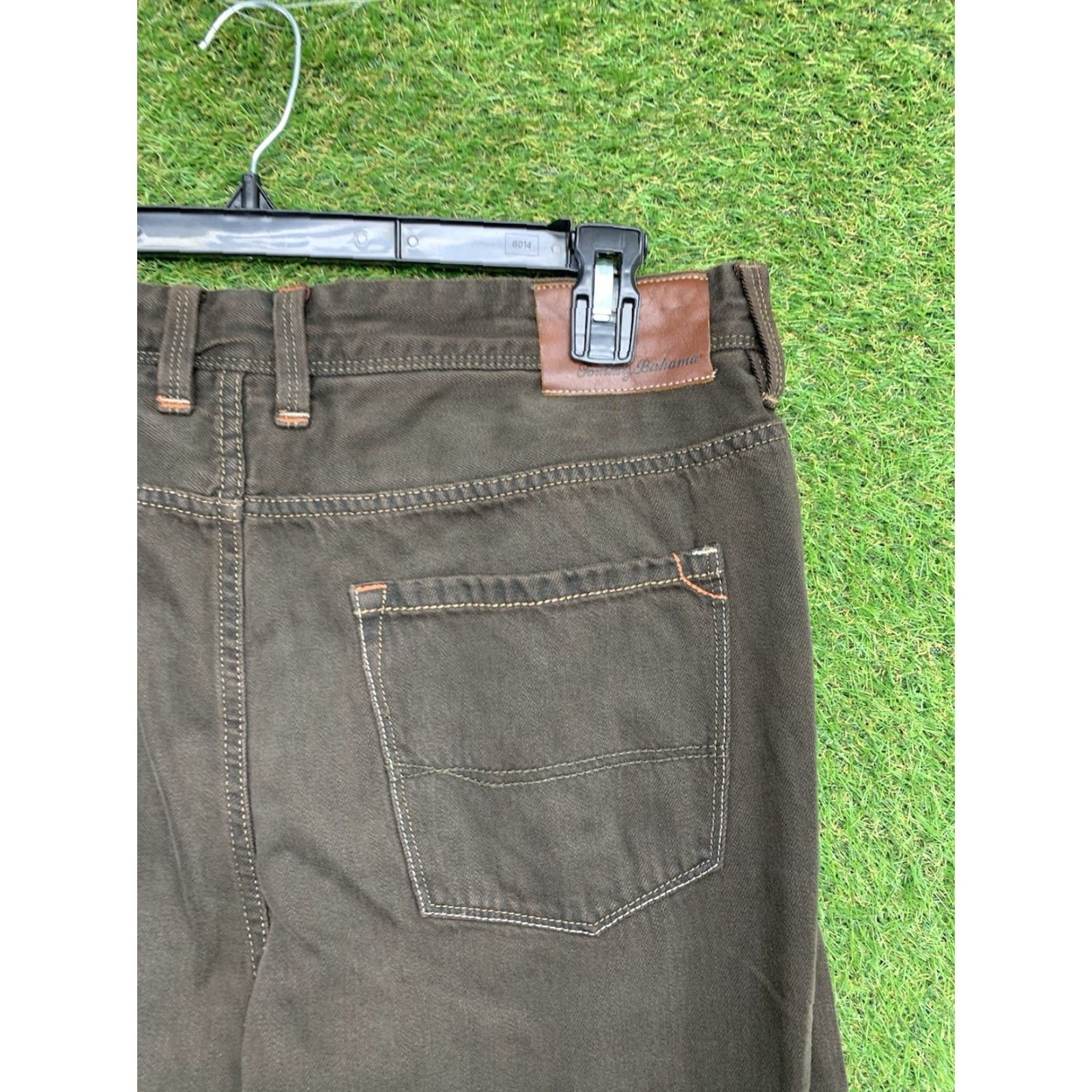 Tommy Bahama Tommy Bahama Pants Mens 36x30 Brown Standard Fit Relaxed Straight Leg Flat Front Size US 36 / EU 52 - 3 Thumbnail