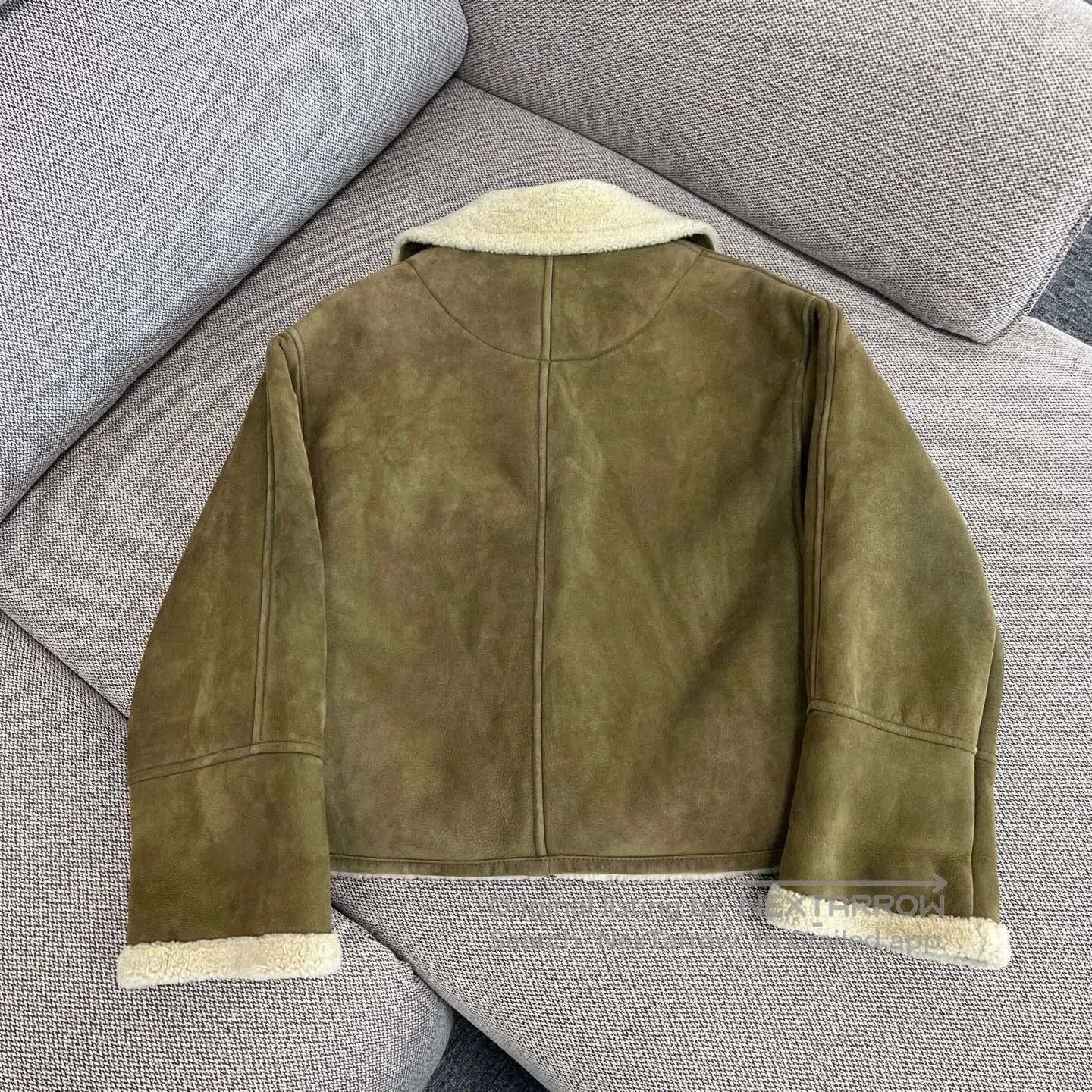 Loewe Loewe Shearling Jacket in Olive Green. Size US M / EU 48-50 / 2 - 2 Thumbnail
