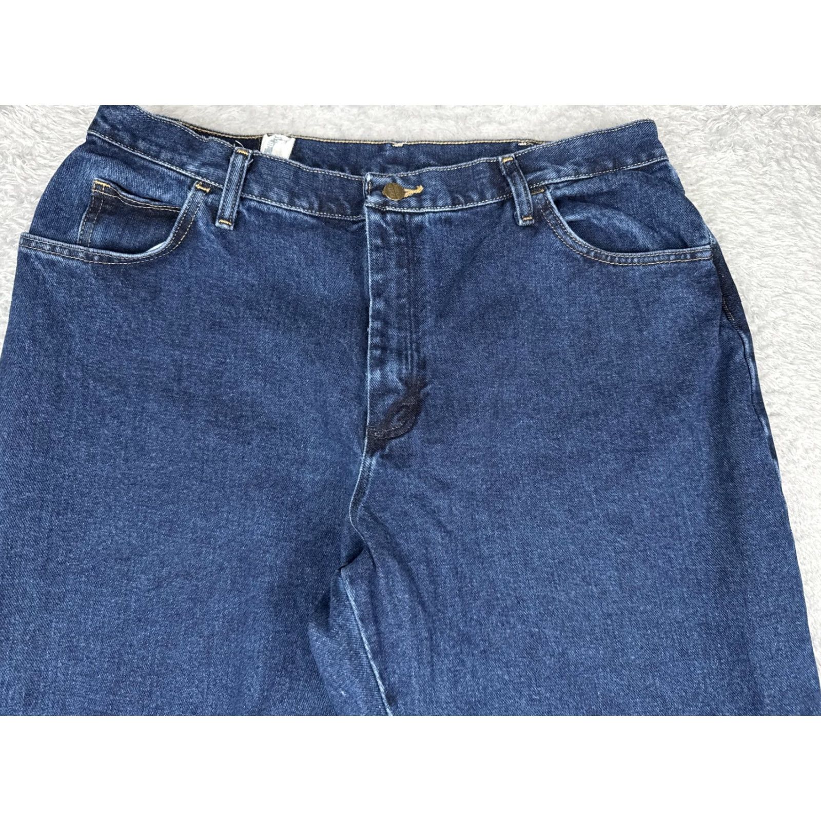 Wrangler Wrangler Jeans Womens 18X32 Straight High Rise Relaxed Blue Medium Wash 34x32 Denim 100% Cotton N/A Size 40" / US 18 - 4 Thumbnail