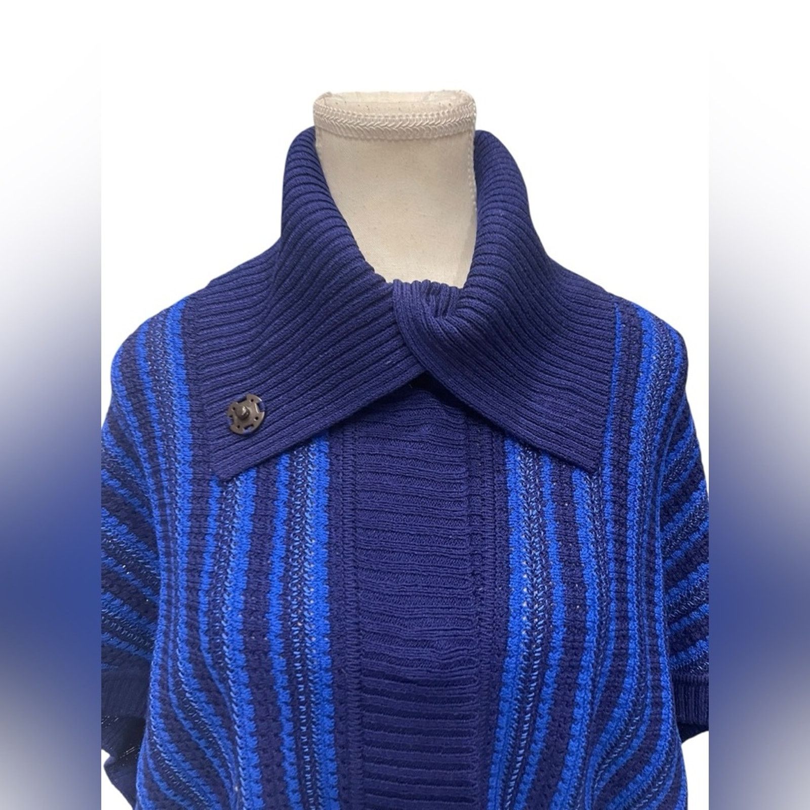 St. John St. John Navy and Royal Blue Cowl Neck Sweater Size:S Size S / US 4 / IT 40 - 2 Thumbnail