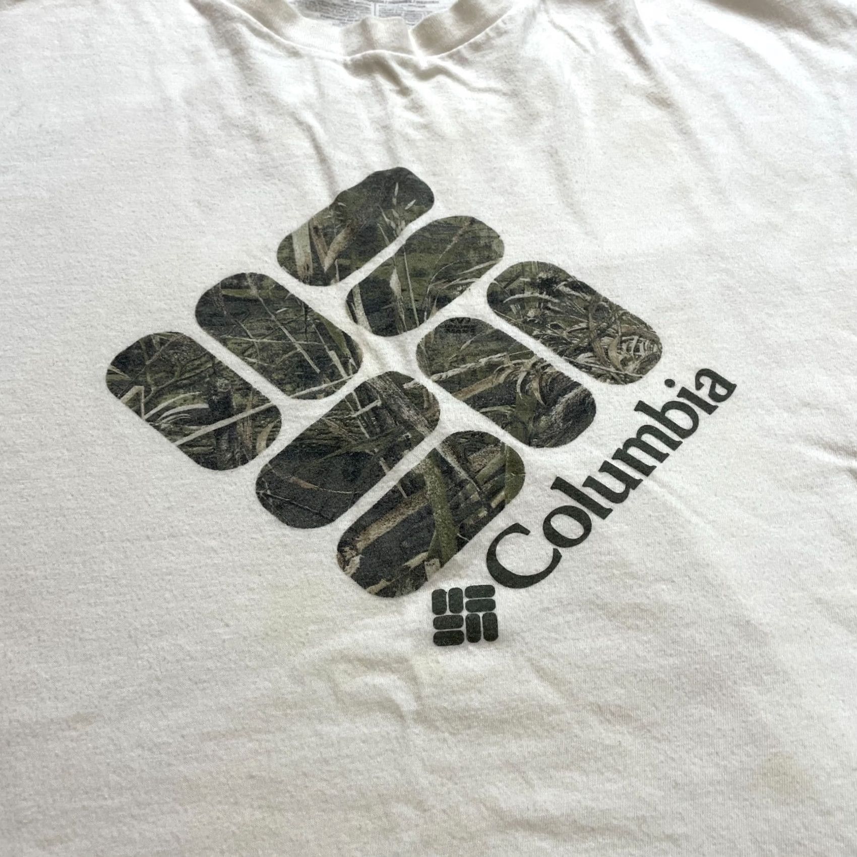 Logo 7 Columbia Shirt Mens Large White Short Sleeve Cotton Logo Outdoor Hiking Adult Size US L / EU 52-54 / 3 - 4 Thumbnail