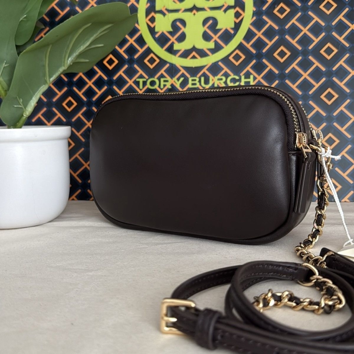 Tory Burch NWT Tory Burch Britten Brown Leather puffy Crossbody Bag Size ONE SIZE - 5 Thumbnail