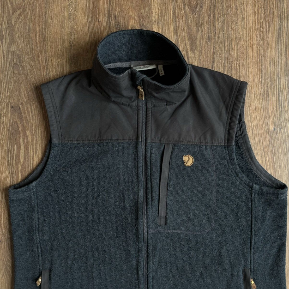 Fjallraven Fjallraven Buck Fleece Vest Men’s XL Gray Size US XL / EU 56 / 4 - 2 Thumbnail