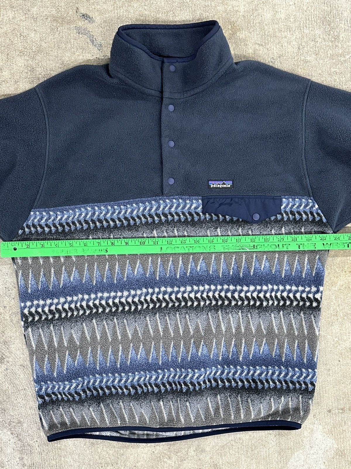 Patagonia Y2K Patagonia Aztec Symmetrical Synchilla Sweater Size US M / EU 48-50 / 2 - 7 Thumbnail
