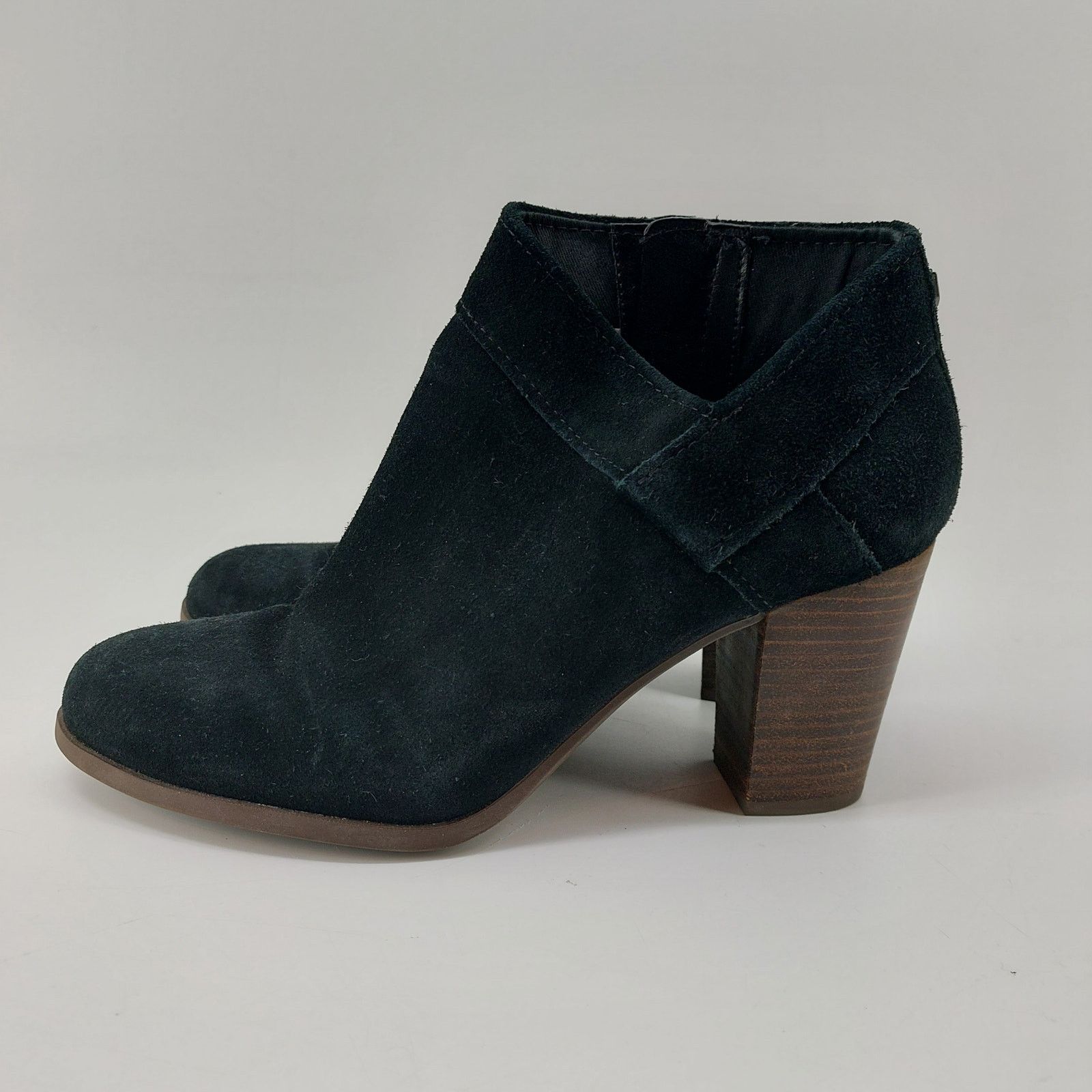 Koolaburra Koolaburra by Ugg Amalea Black Suede Size 8 Ankle Bootie Size US 8 / IT 38 - 17 Thumbnail