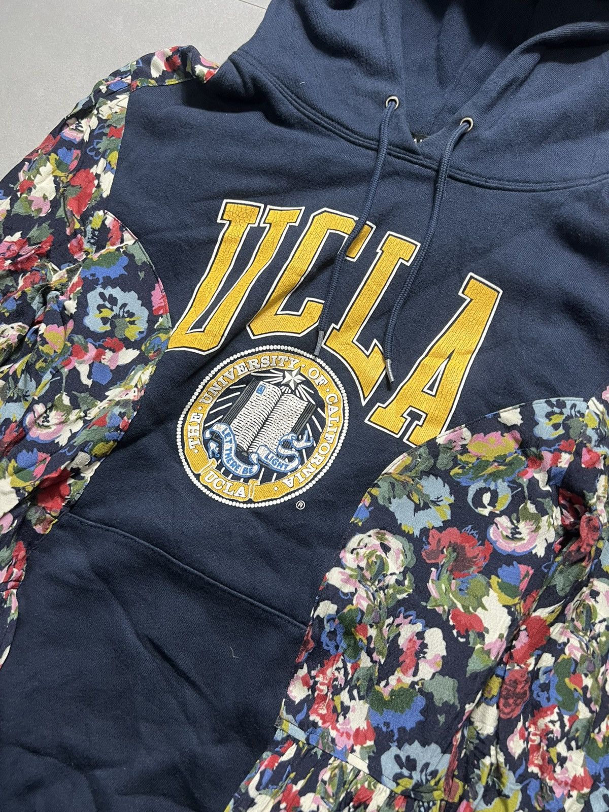Comme des Garcons × Junya Watanabe Junya Watanabe - A/W '19 UCLA Hoodie Dress Size XS / US 0-2 / IT 36-38 - 6 Thumbnail