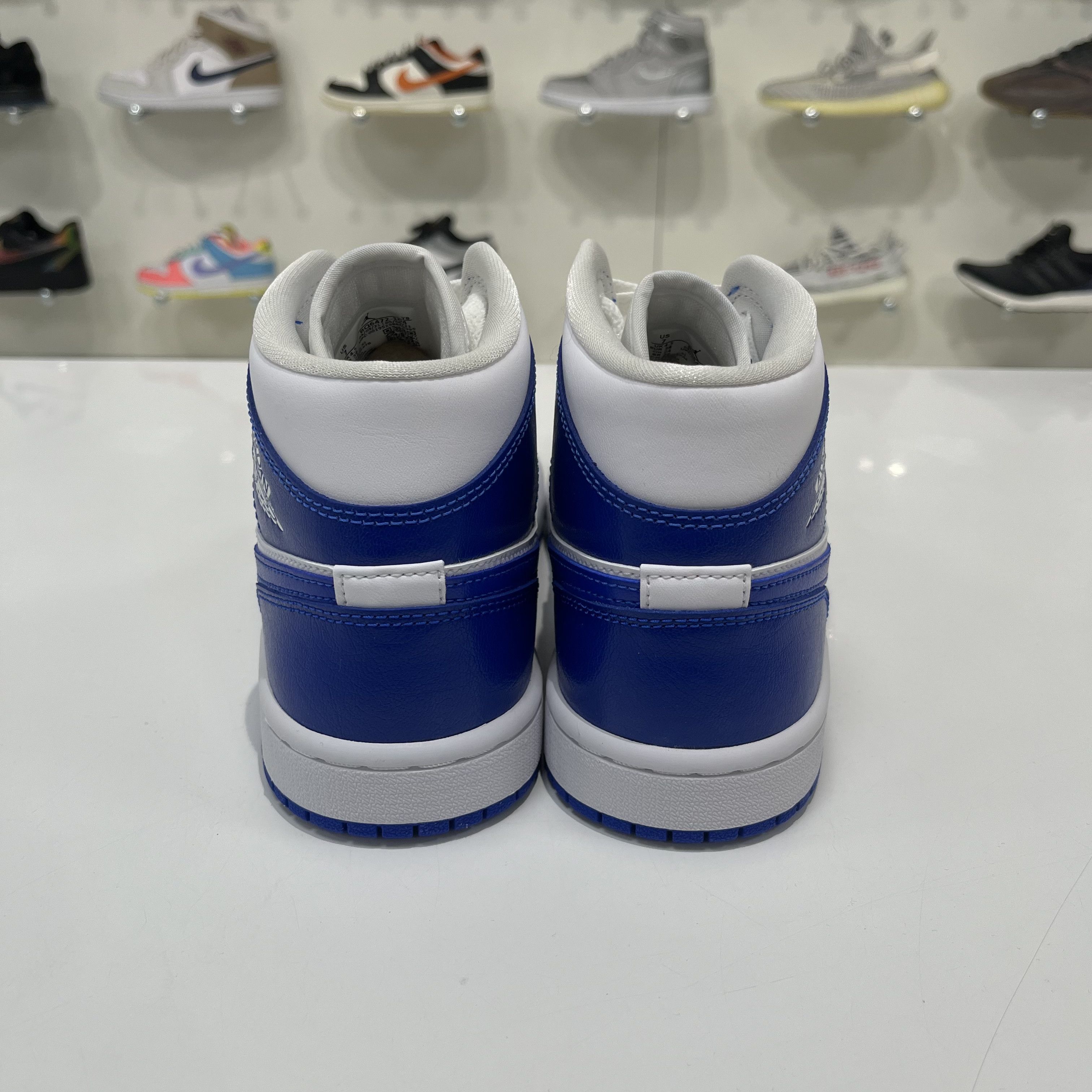 Nike Air jordan 1 Mid Kentucky Blue (W) Size US 7 / IT 37 - 3 Thumbnail