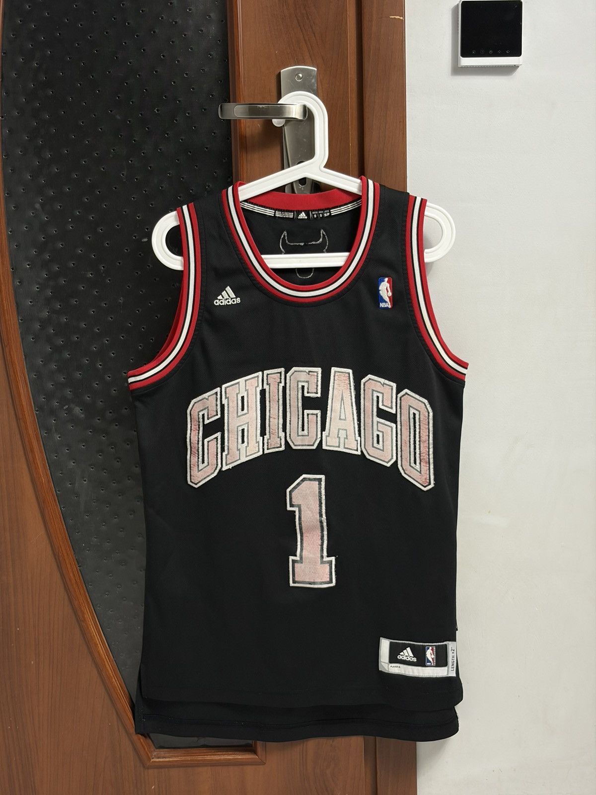 Adidas Adidas Chicago Bulls Jersey Baseball Rose #1 Streetwear Mens Size US S / EU 44-46 / 1 - 1 Thumbnail