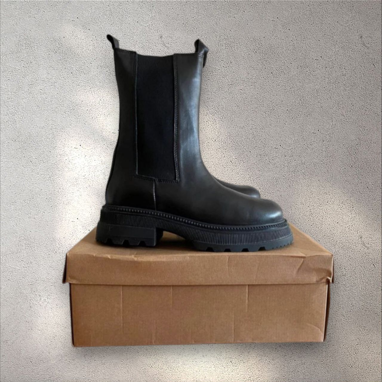Other Women's Inuovo ankle boots in black, size 40. Size US 9 / IT 39 - 6 Thumbnail