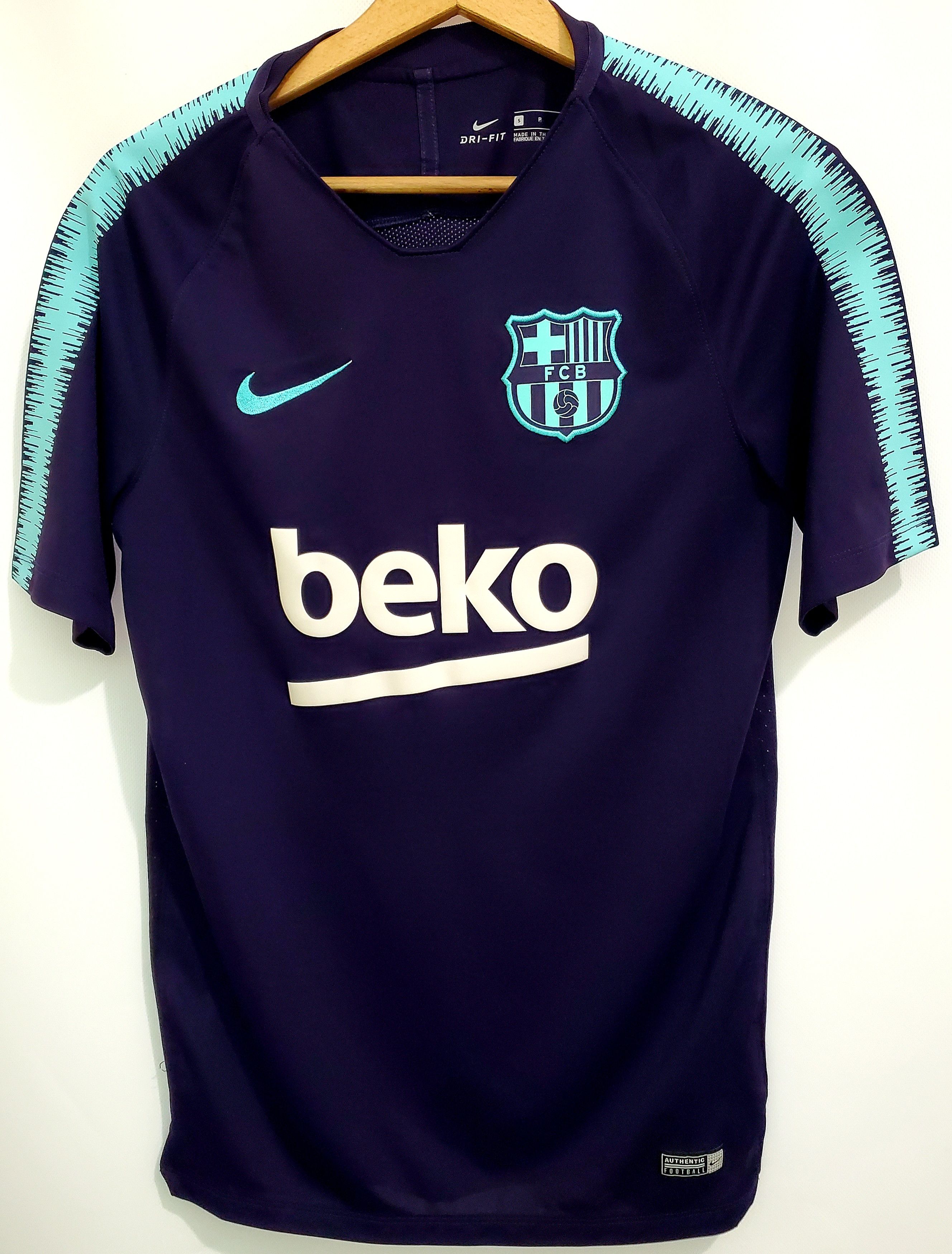 Nike Nike Barcelona 2018/2019 Soccer Jersey perfect condition S Size US S / EU 44-46 / 1 - 1 Thumbnail