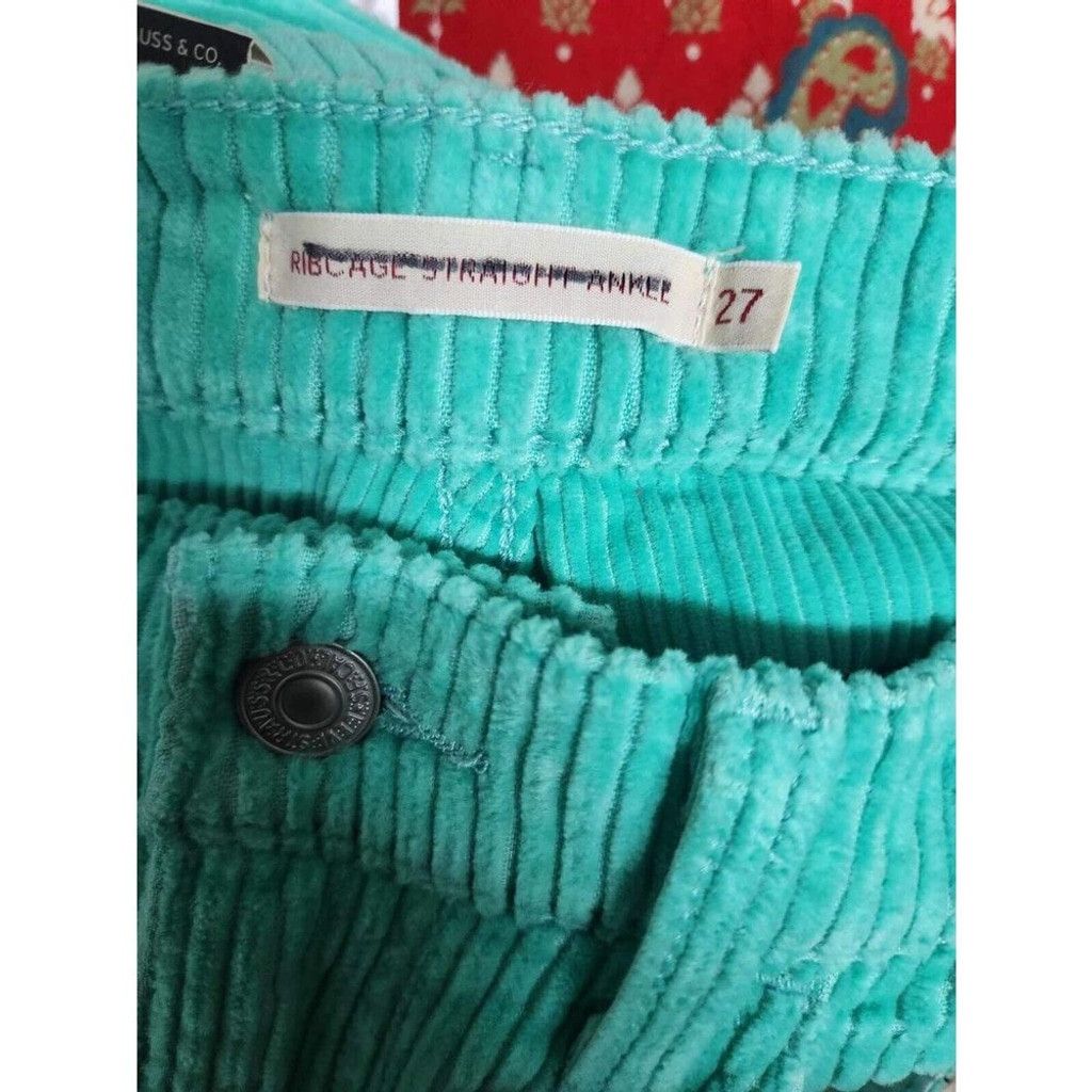 Levi's Levi’s Ribcage Straight Ankle Corduroy Pants Size 27. B20 Size 27" / US 4 / IT 40 - 5 Thumbnail