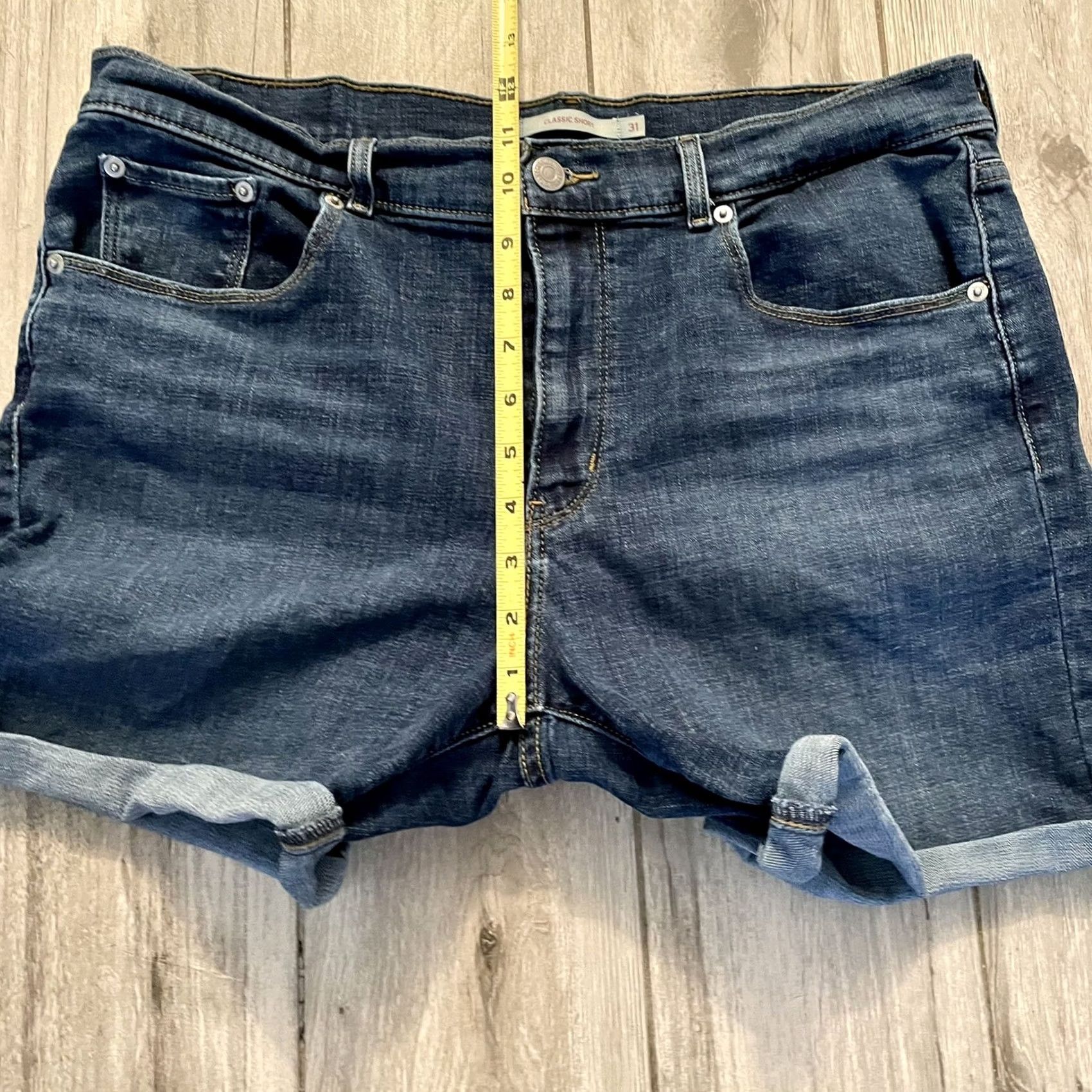Levi's Levi’s High Rise Denim Cuffed Hem Shorts Jean Cotton Stretch Casual dark 31 Women Regular Size 31 Blue 5-Pocket Zip Fly Button Old Navy Style Size 24" / US 00 / IT 34 - 7 Thumbnail