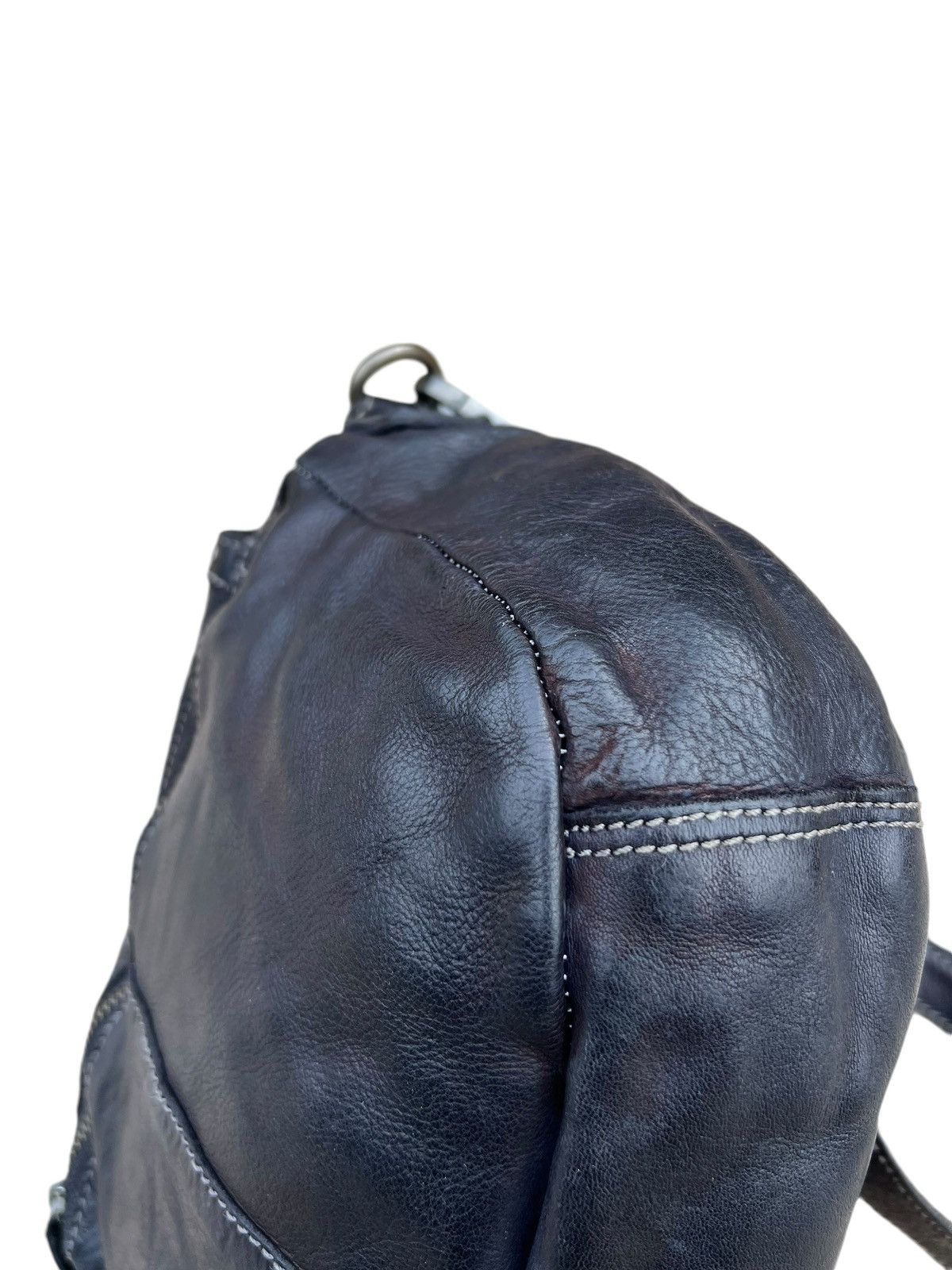 CLOSED Vintage CLOSED Discoloured Patina Leather Studded Bag Sling Size ONE SIZE - 17 Thumbnail