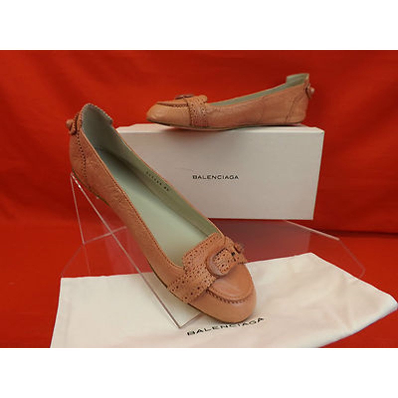 Balenciaga NIB BALENCIAGA ARENA ROSE LEATHER STUDDED BELTED FLATS 35.5 Size US 5.5 / IT 35.5 - 2 Thumbnail