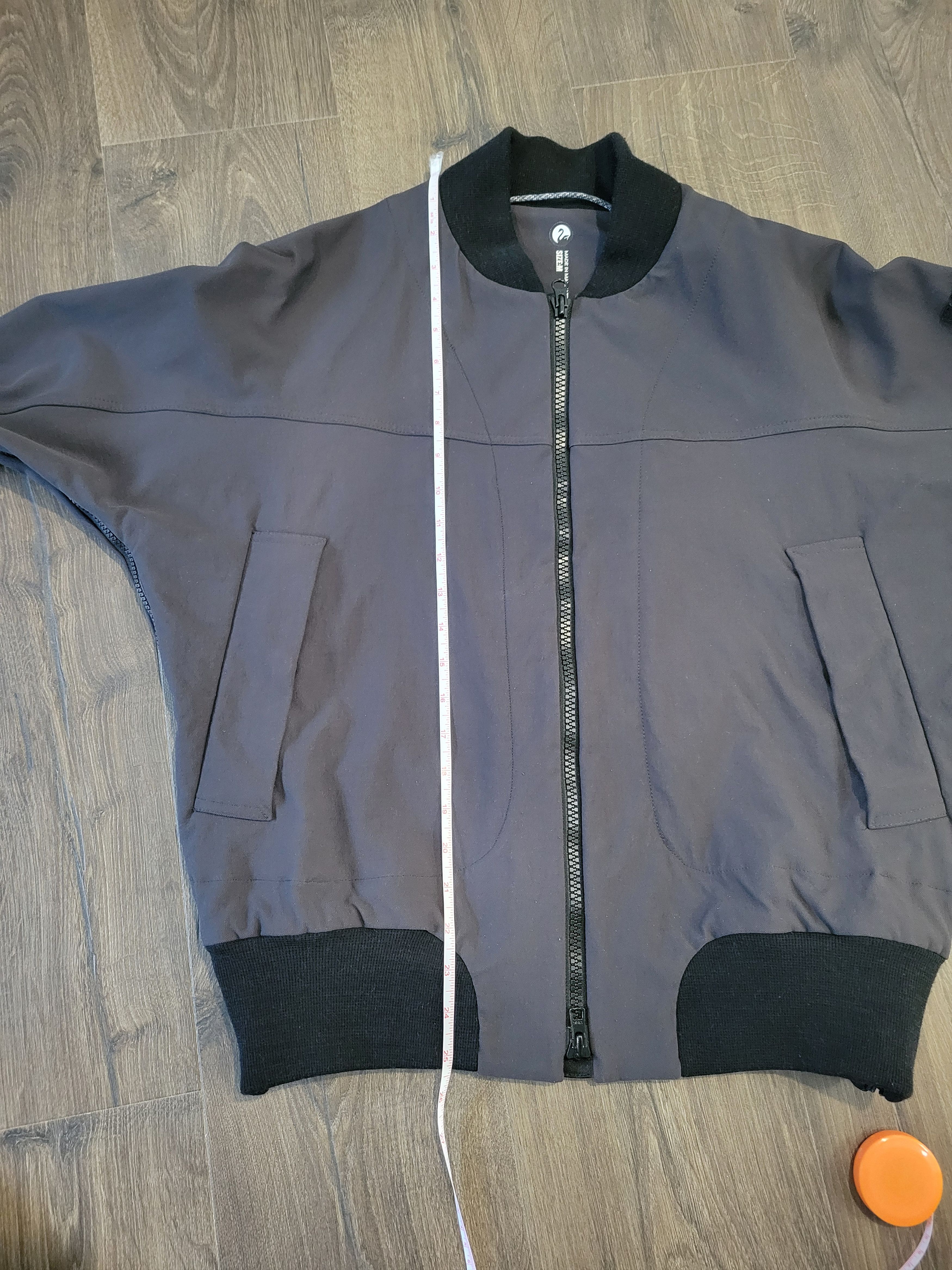 Outlier Bombtwill Bombshell Size US M / EU 48-50 / 2 - 10 Thumbnail