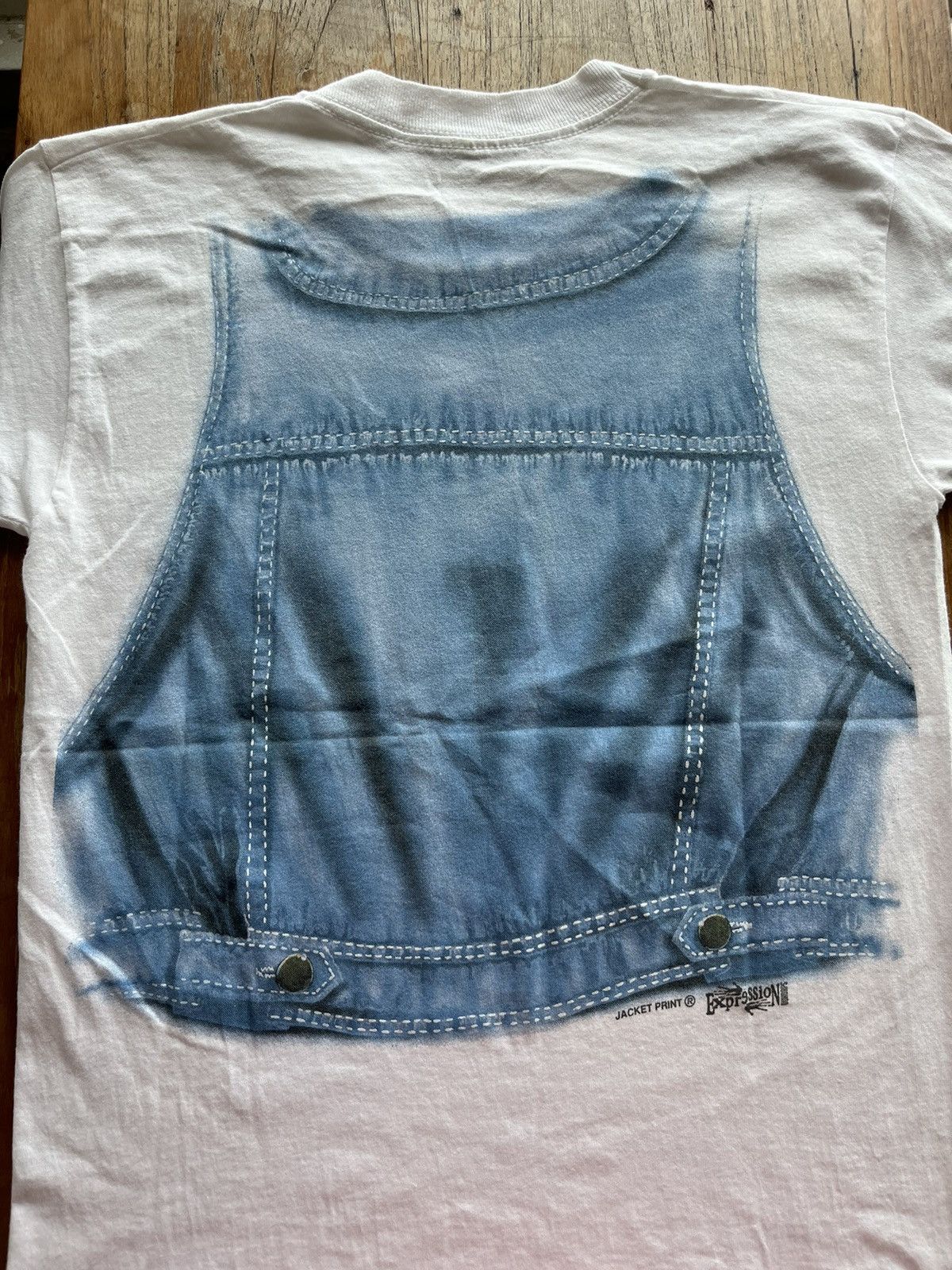 Vintage Vintage Granada Jacket Print Expression Dukoaps 90’s T-shirt Size US S / EU 44-46 / 1 - 7 Thumbnail