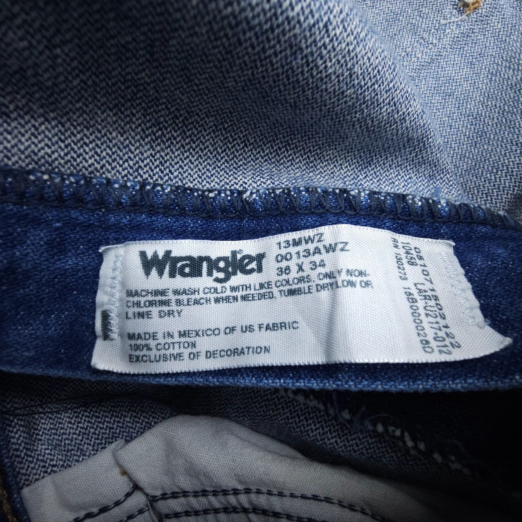Wrangler VINTAGE Wrangler Cowboy Cut 13MWZ Jeans Mens 36 x 34 Dark Wash Heavy Raw Denim Workwear Blue Cotton 5-Pocket USA Cowboy 90s Mens Size US 36 / EU 52 - 3 Thumbnail