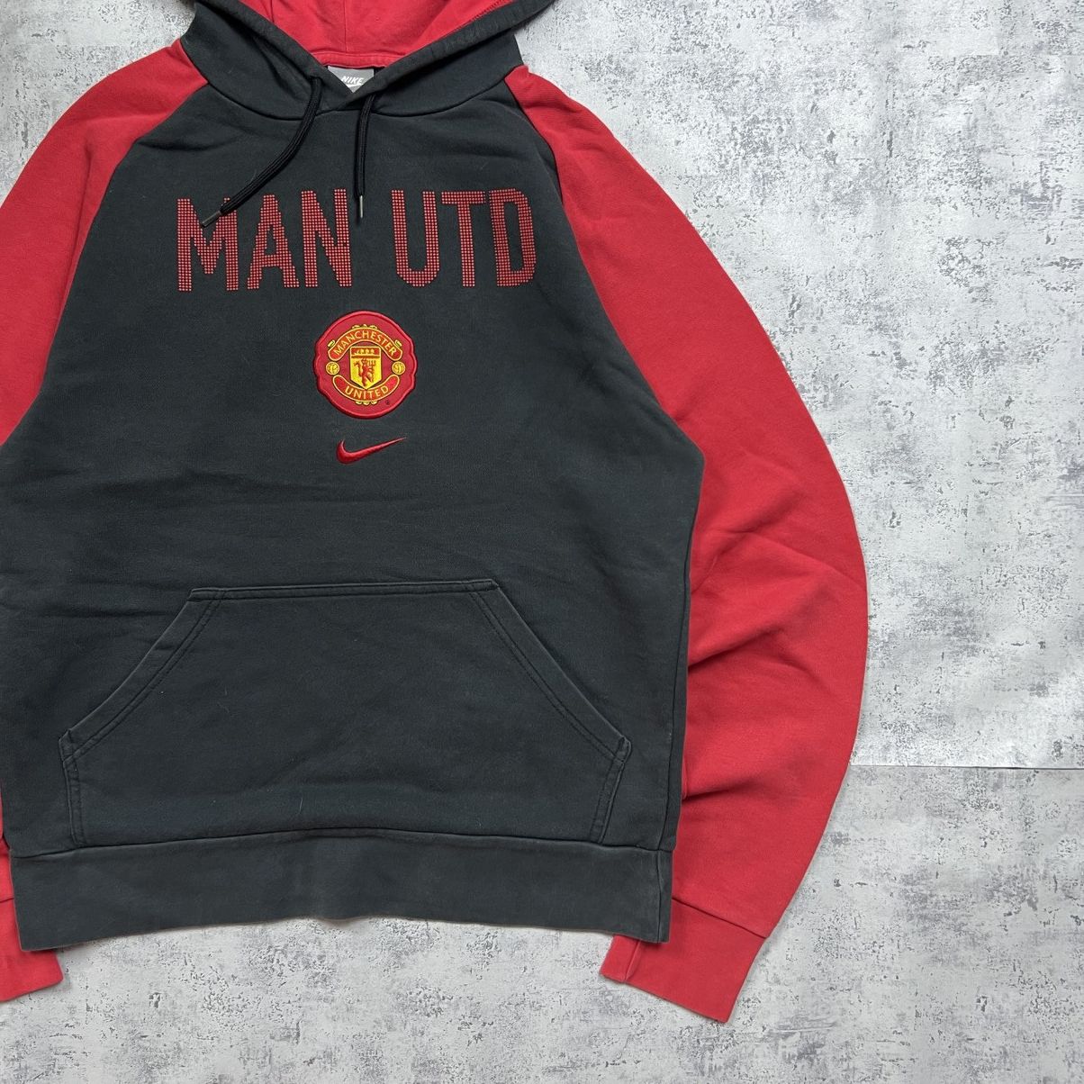Nike 00s NIKE MANCHESTER UNITED CENTRAL SWOOSH VINTAGE HOODIE Size US M / EU 48-50 / 2 - 3 Thumbnail