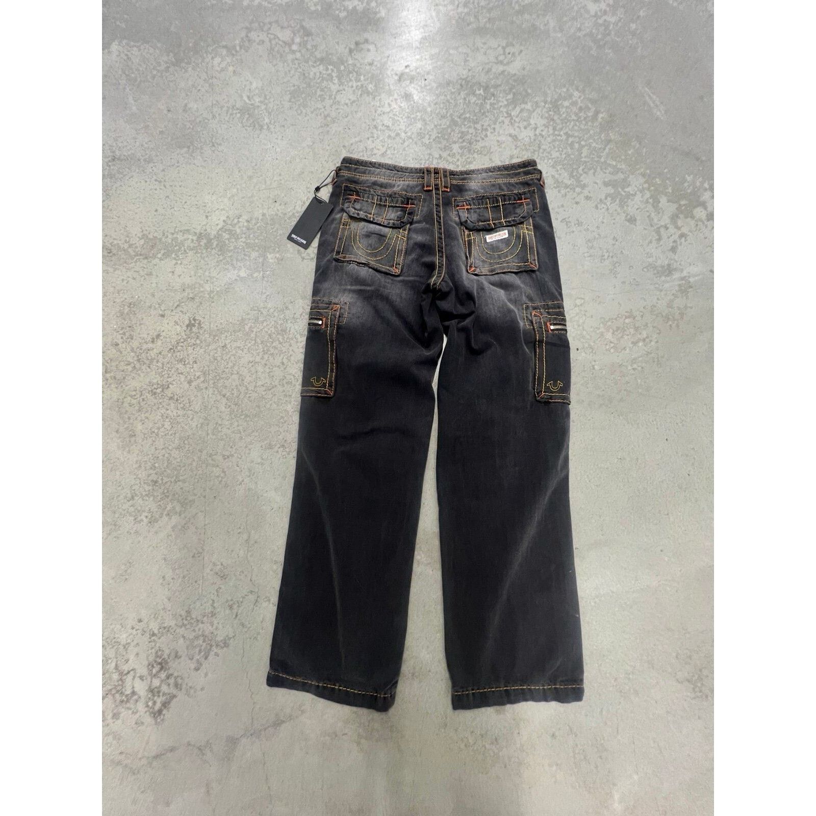 True Religion True Religion BIG T ZIPPER CARGO JEAN Size 29" - 2 Thumbnail