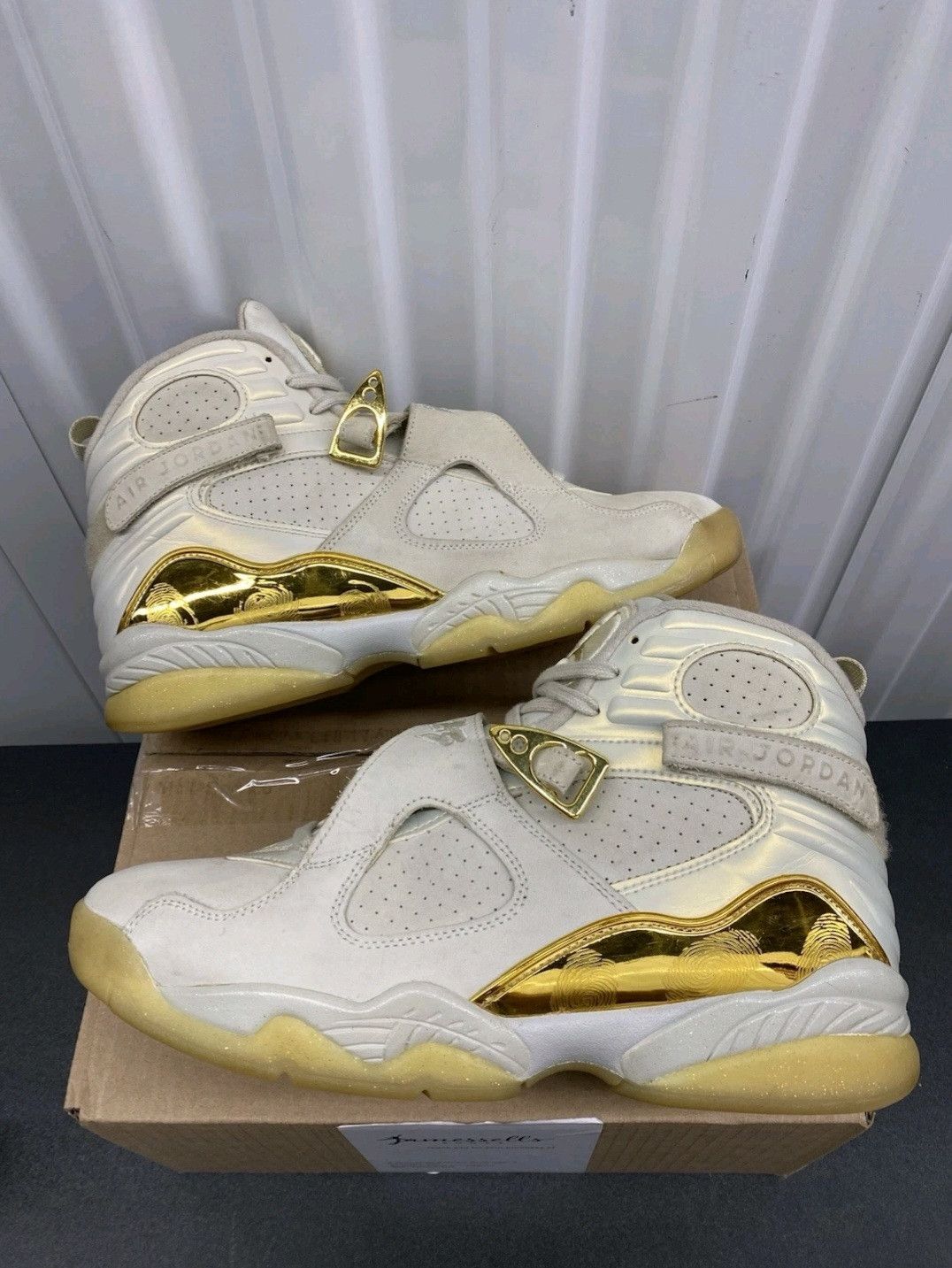 Jordan Brand Nike Air Jordan Retro 8 C&C Trophy 831821030 Size 9.5 Men Size US 9.5 / EU 42-43 - 3 Thumbnail